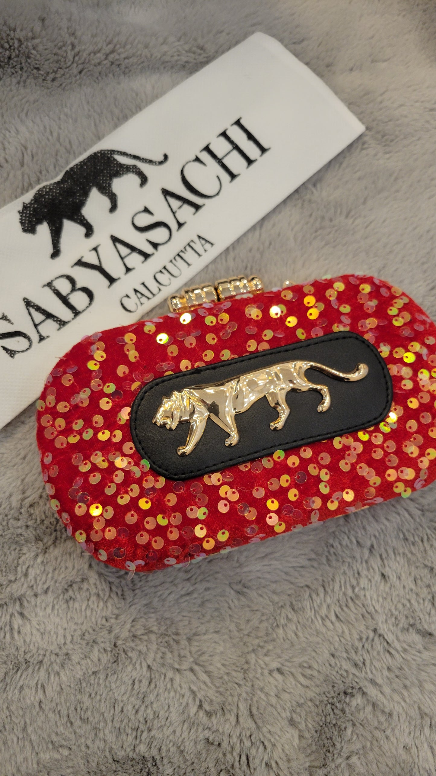 Sequins clutch