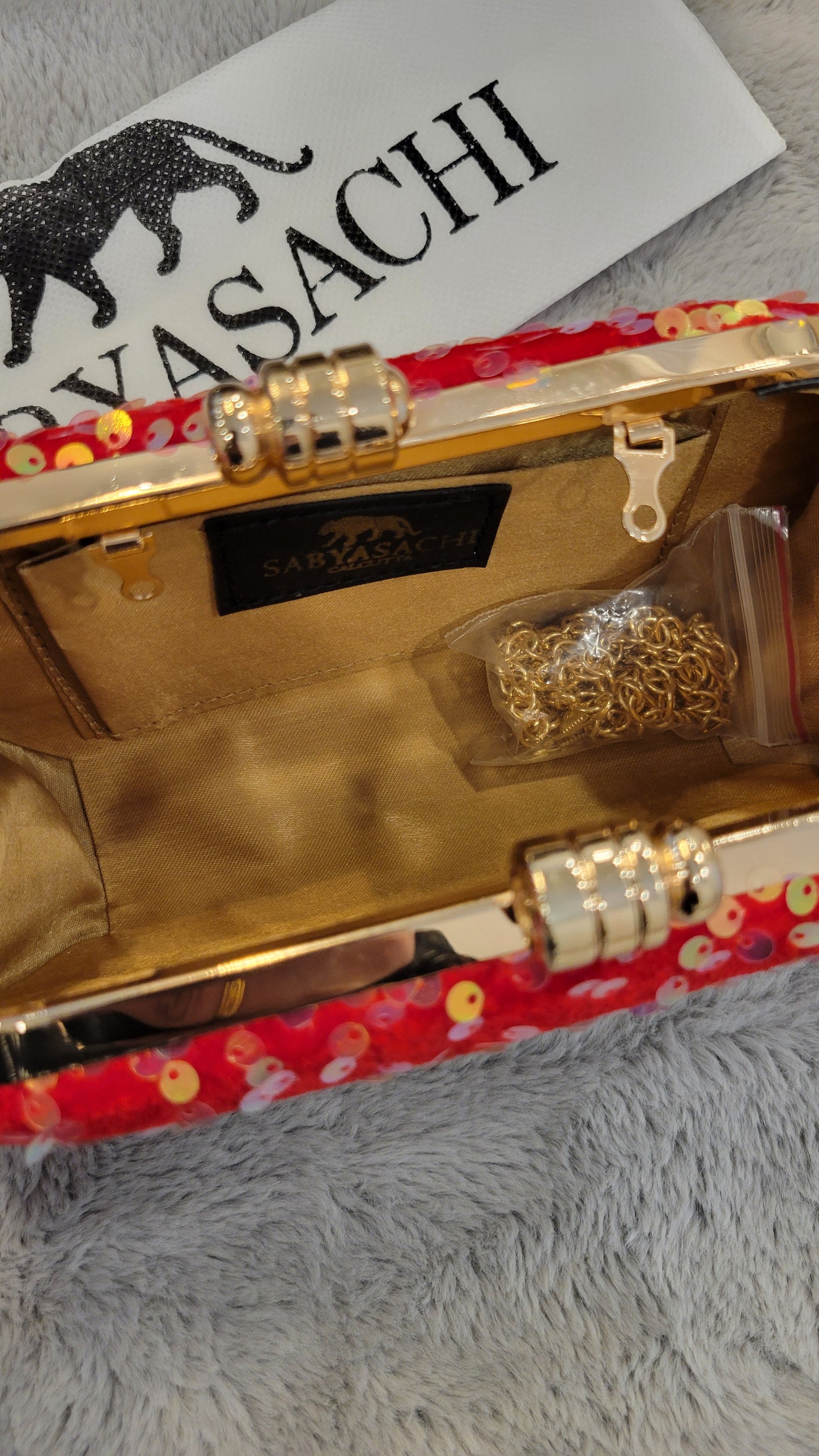 Sequins clutch