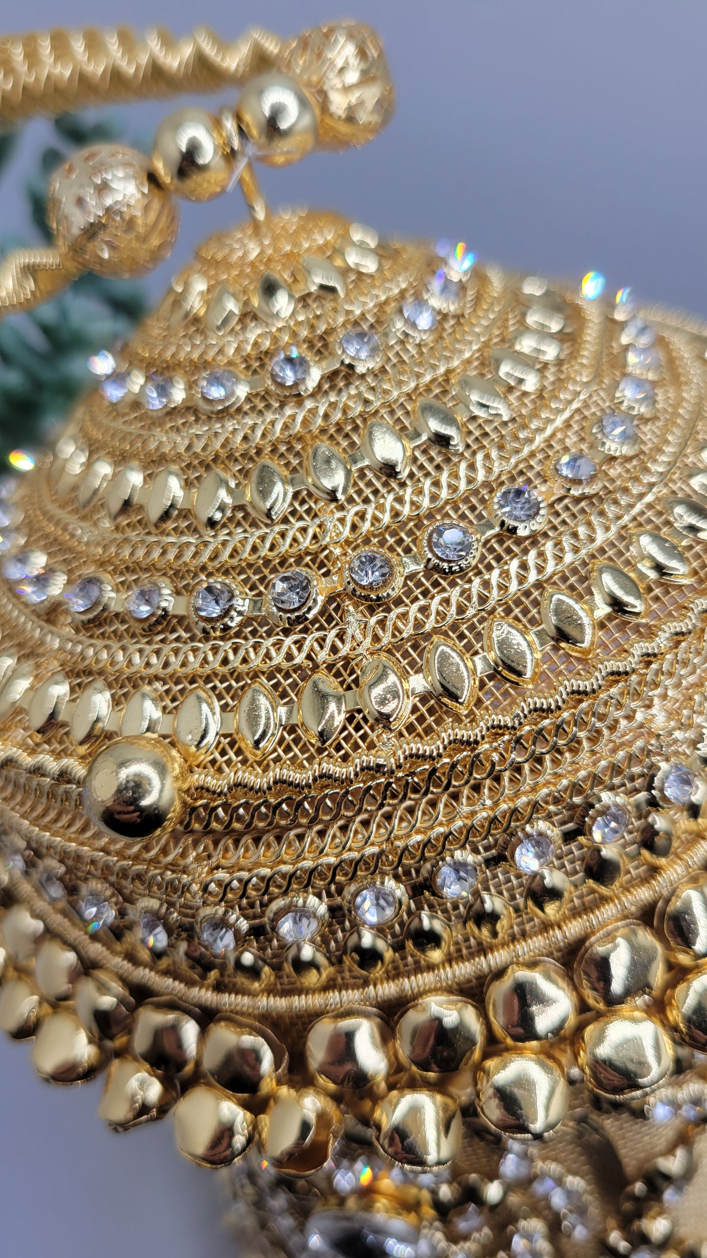Bridal clutch