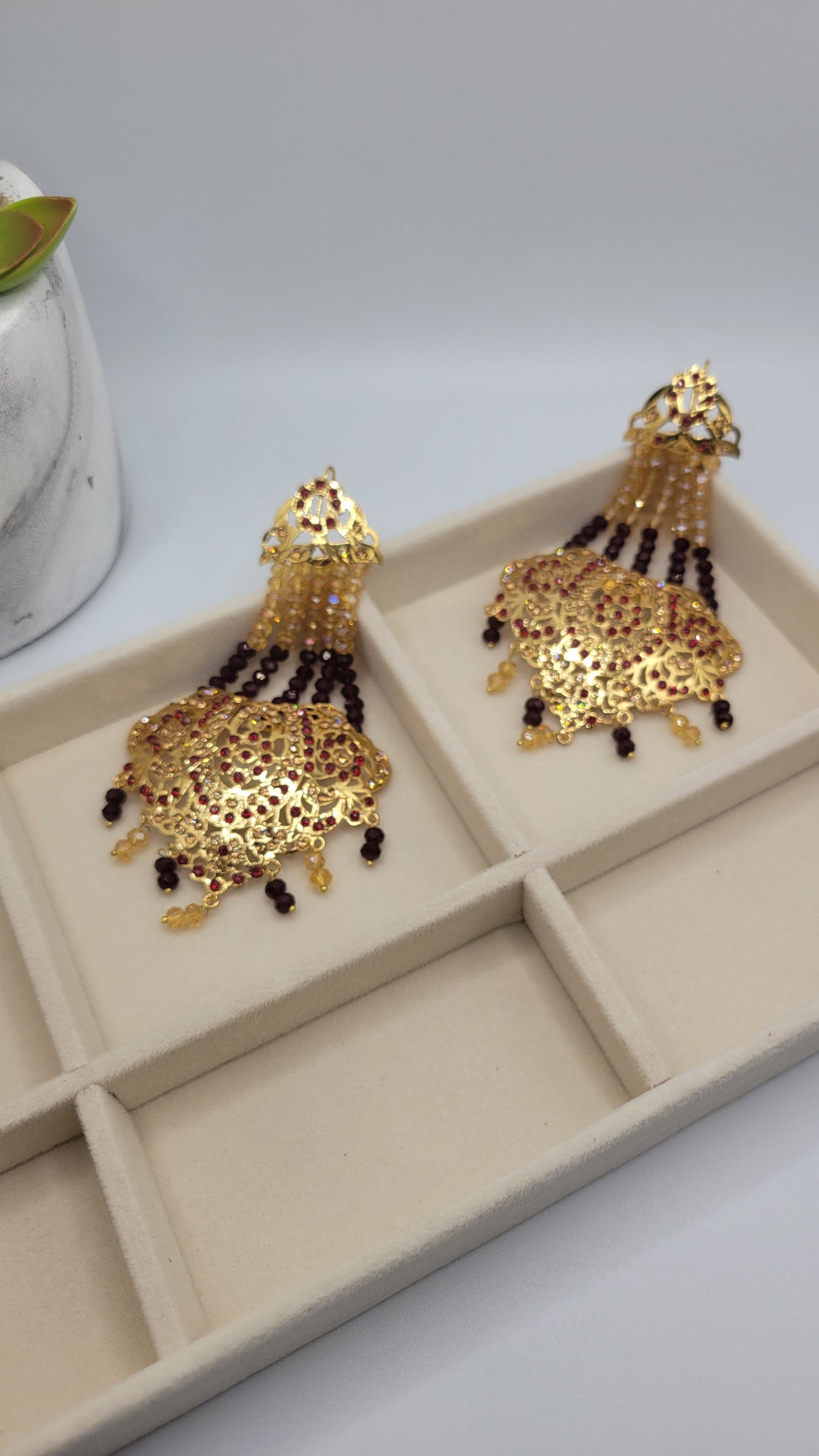 Chandelier earrings