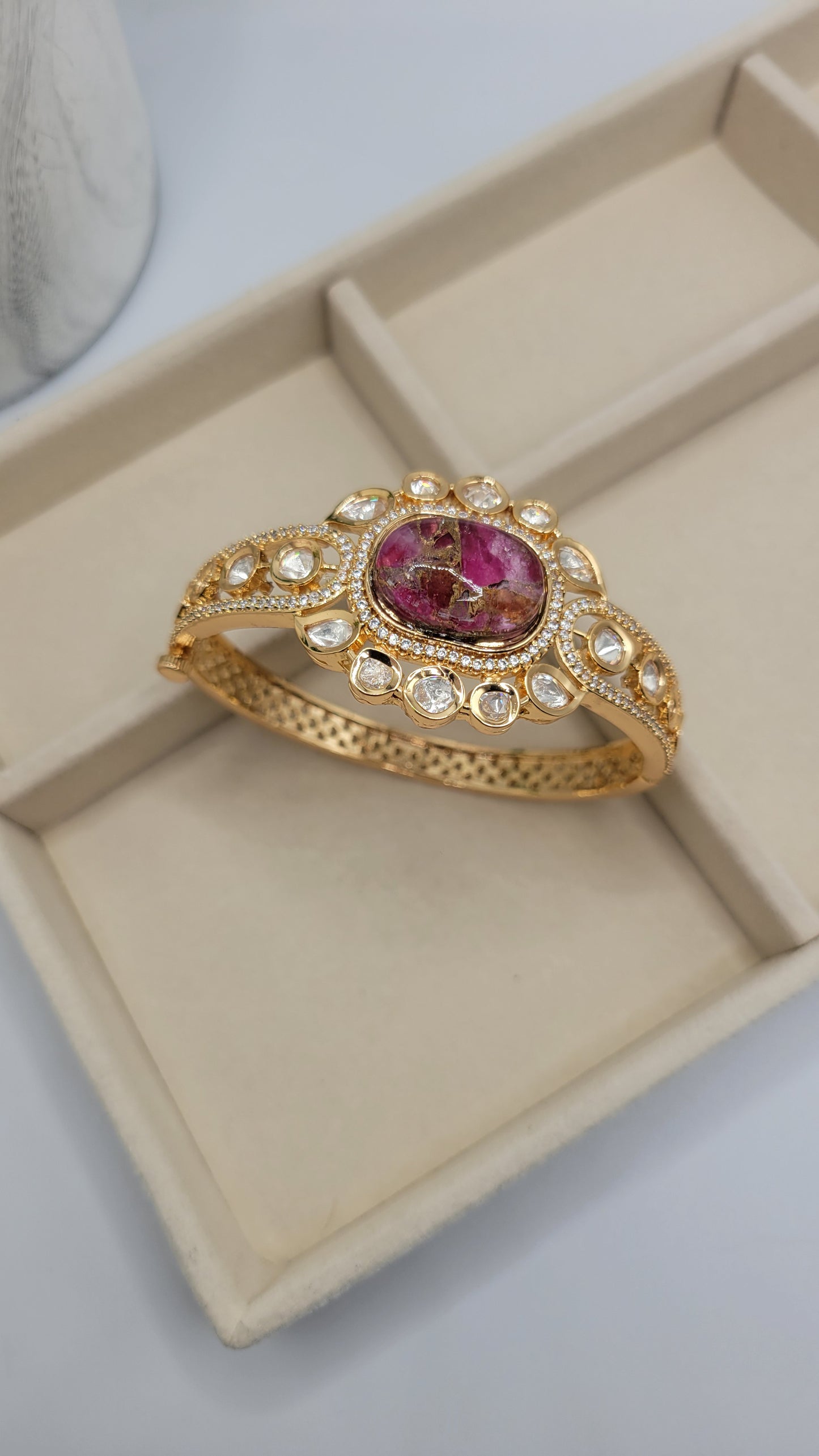 Kundan/AD bagle