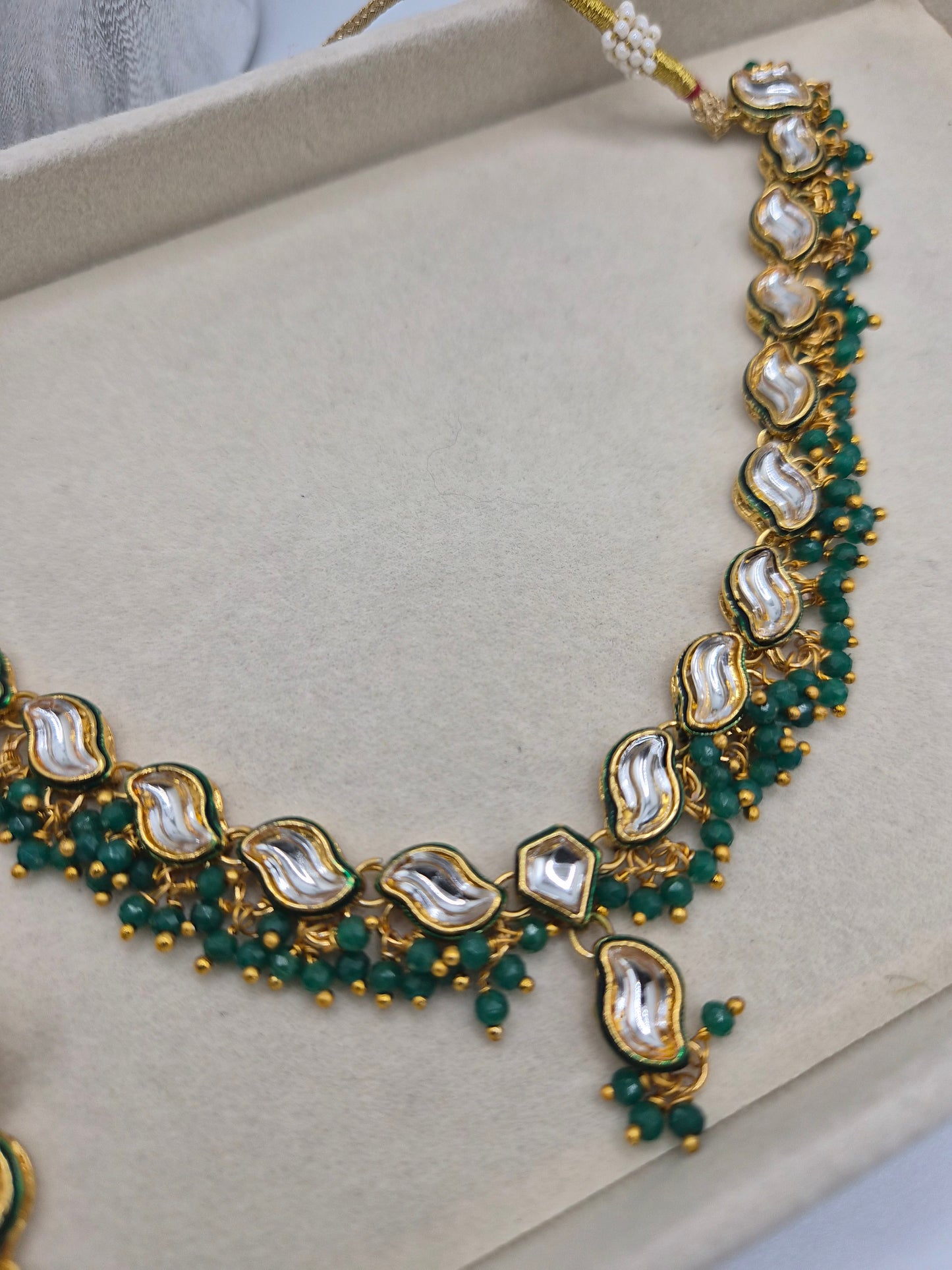 Kundan necklace set