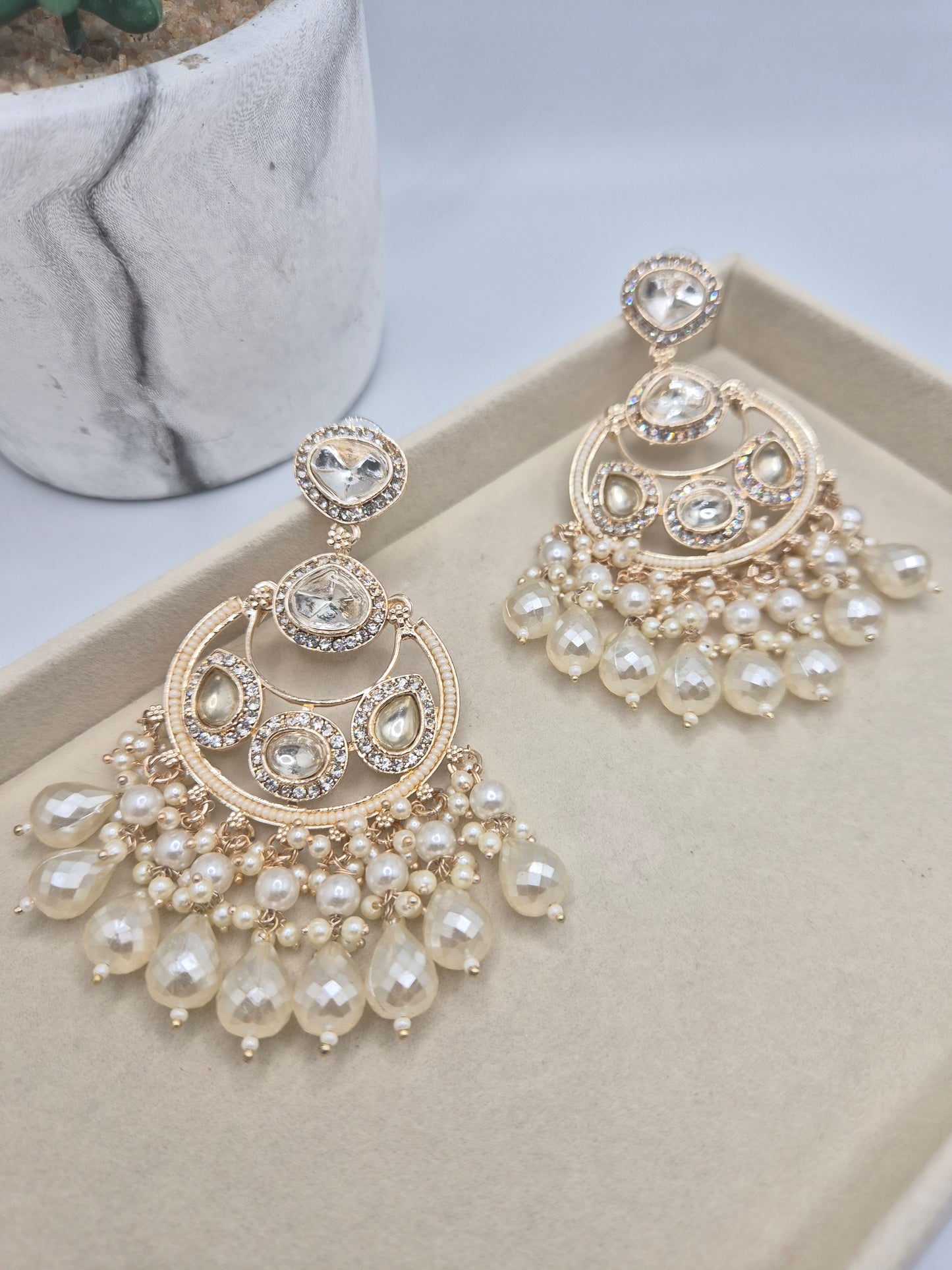 Kundan pearl earring
