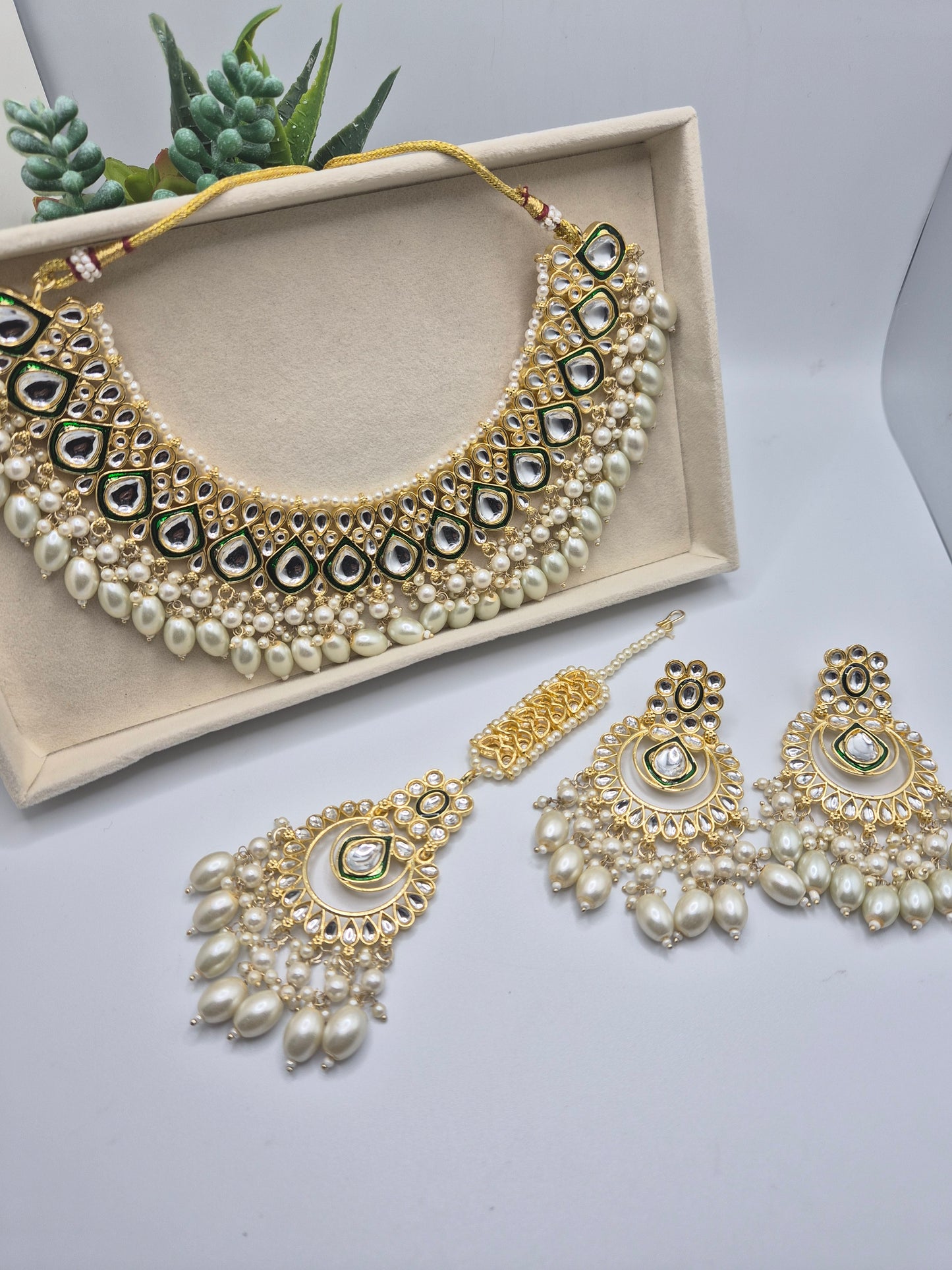 Kundan set