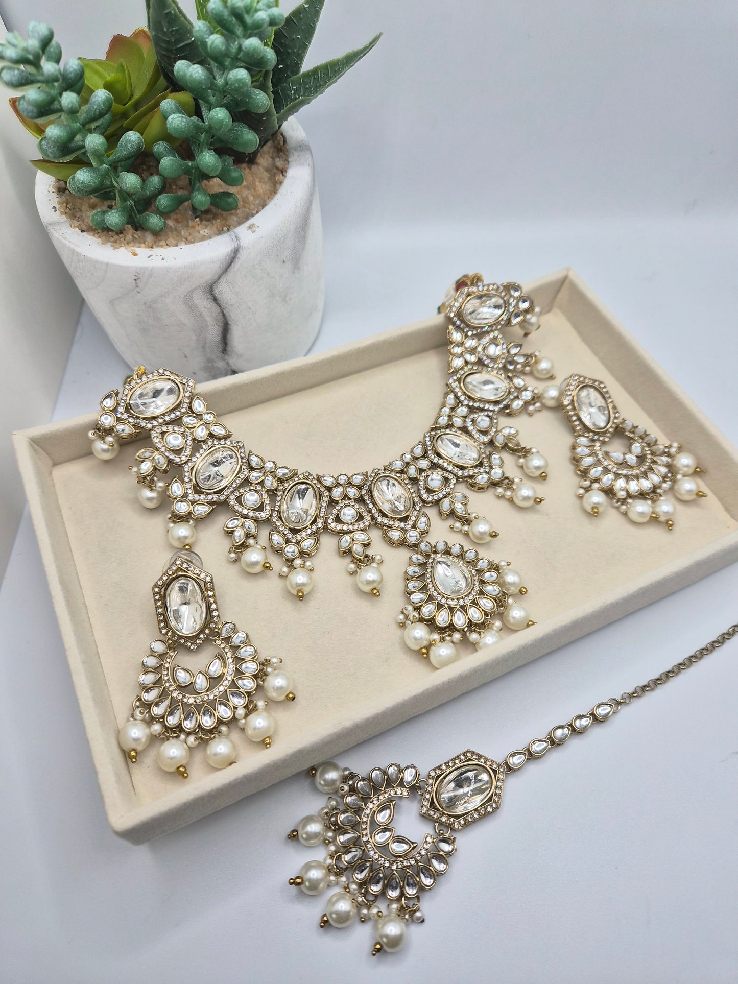 Victorian kundan and pearl