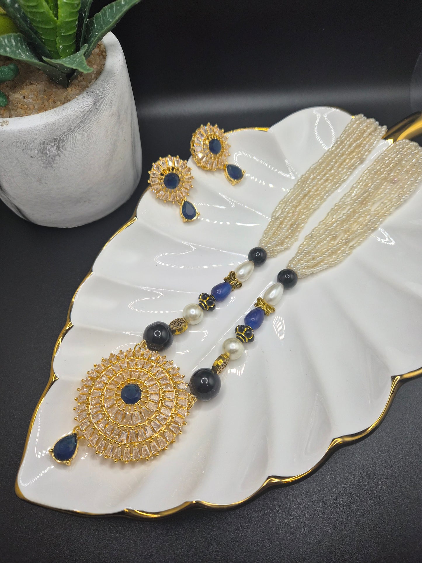 Beaded necklace set