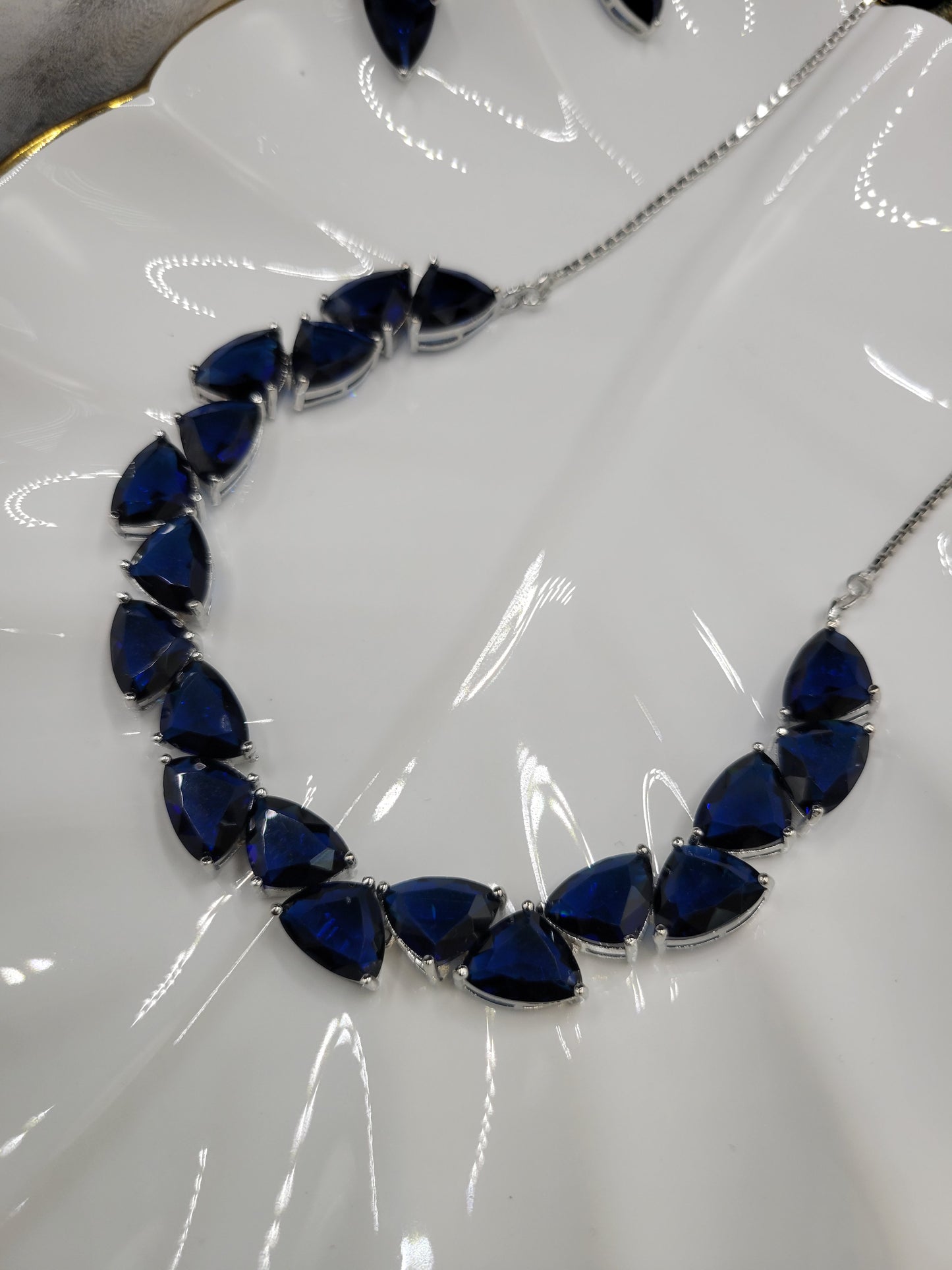 Glass set royal blue