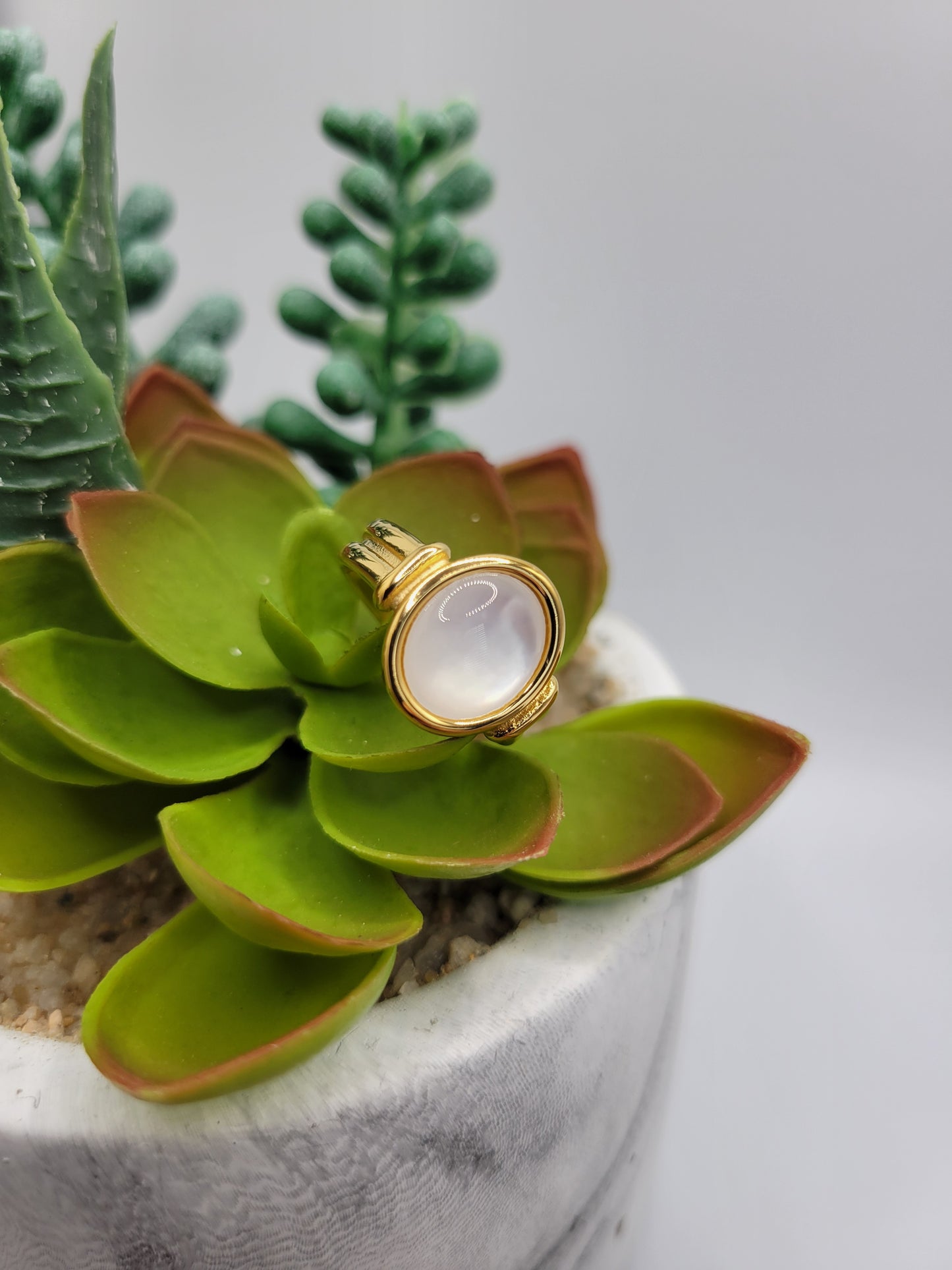 Mother of pearl ring