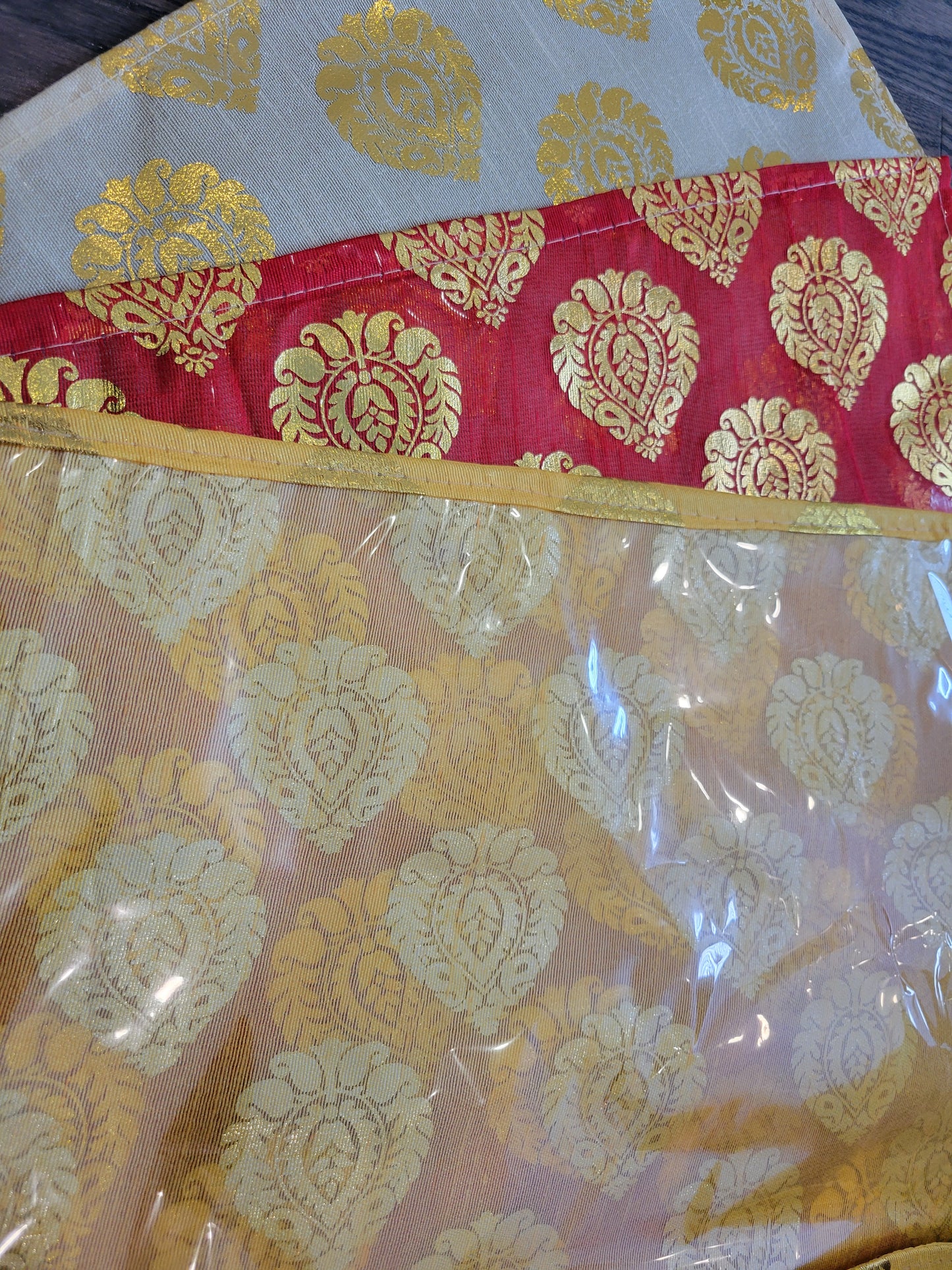 Saree storage bag/garment bag