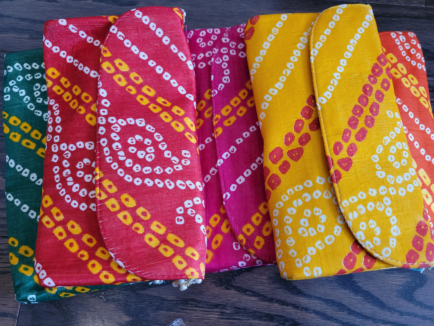 Ethnic bandhani clutches