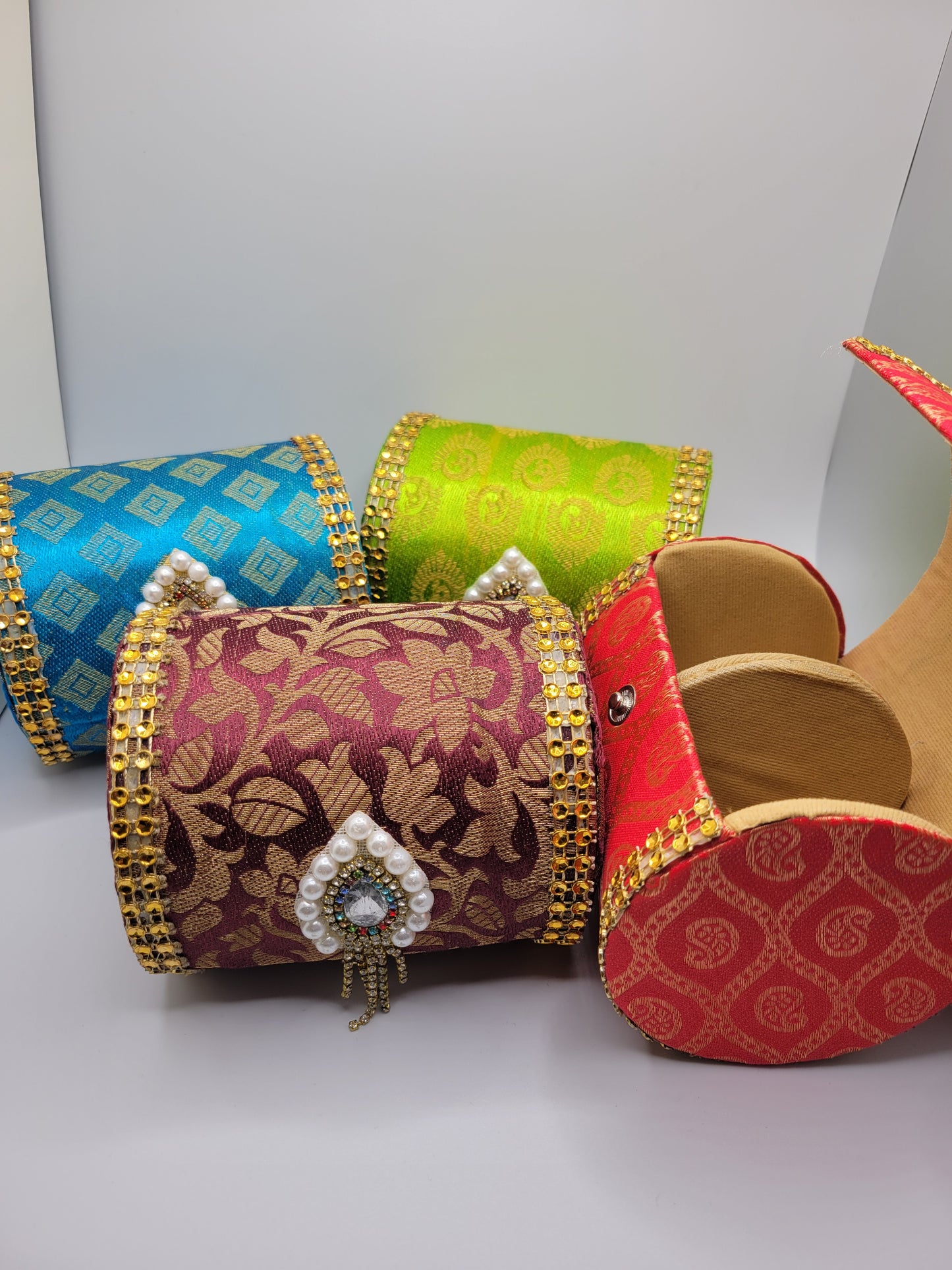 Bangle boxes