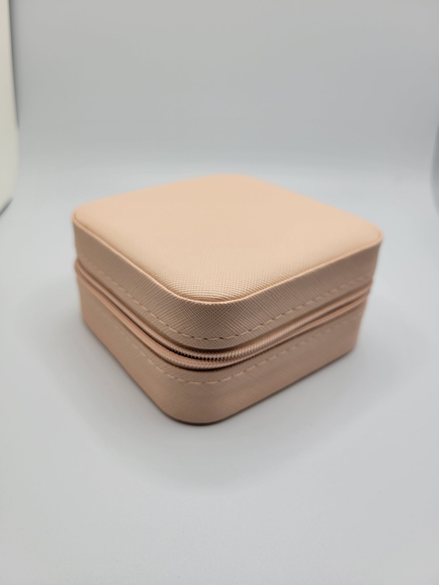 Travel jewelry box