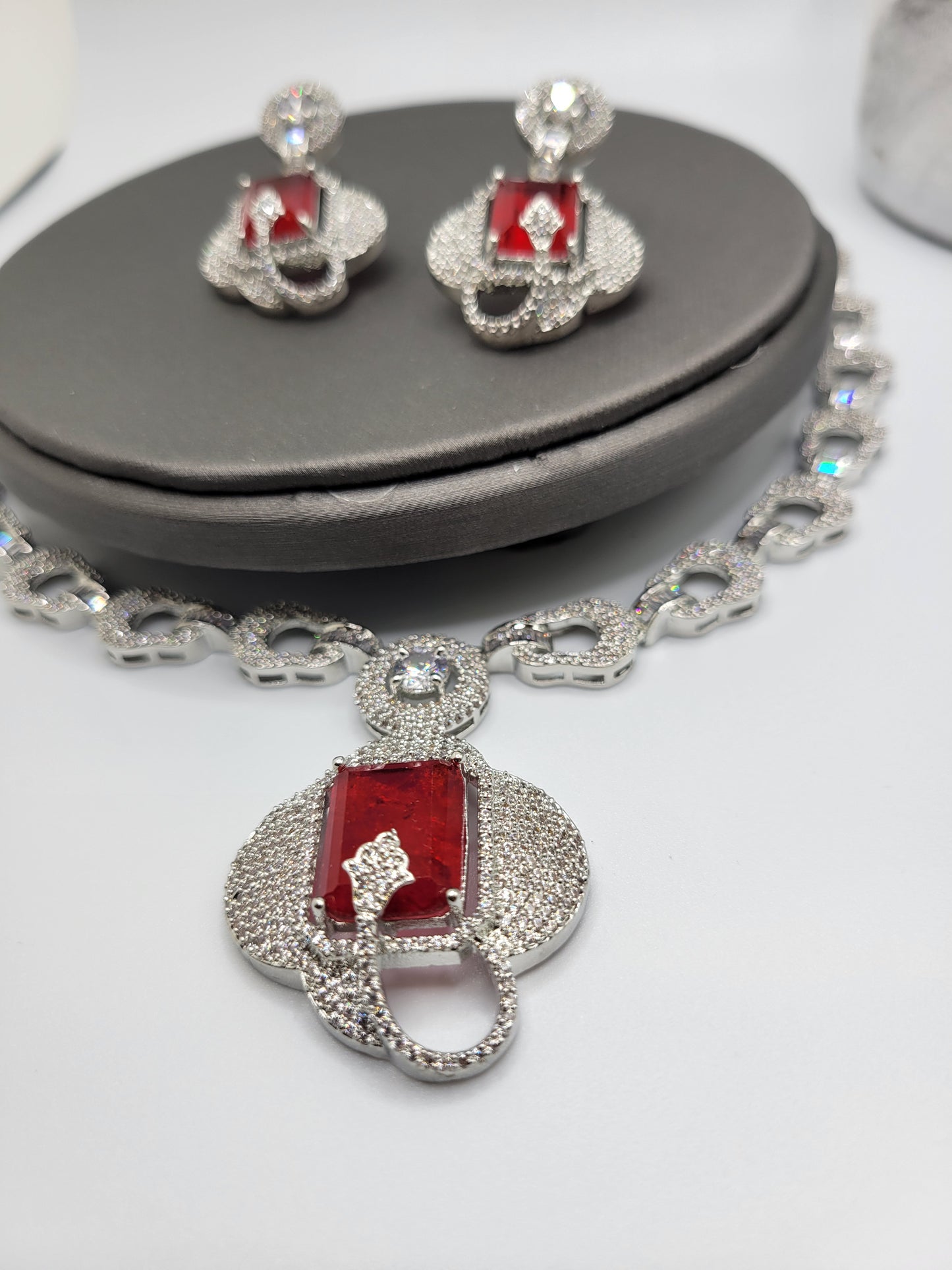 Opaque Red necklace set