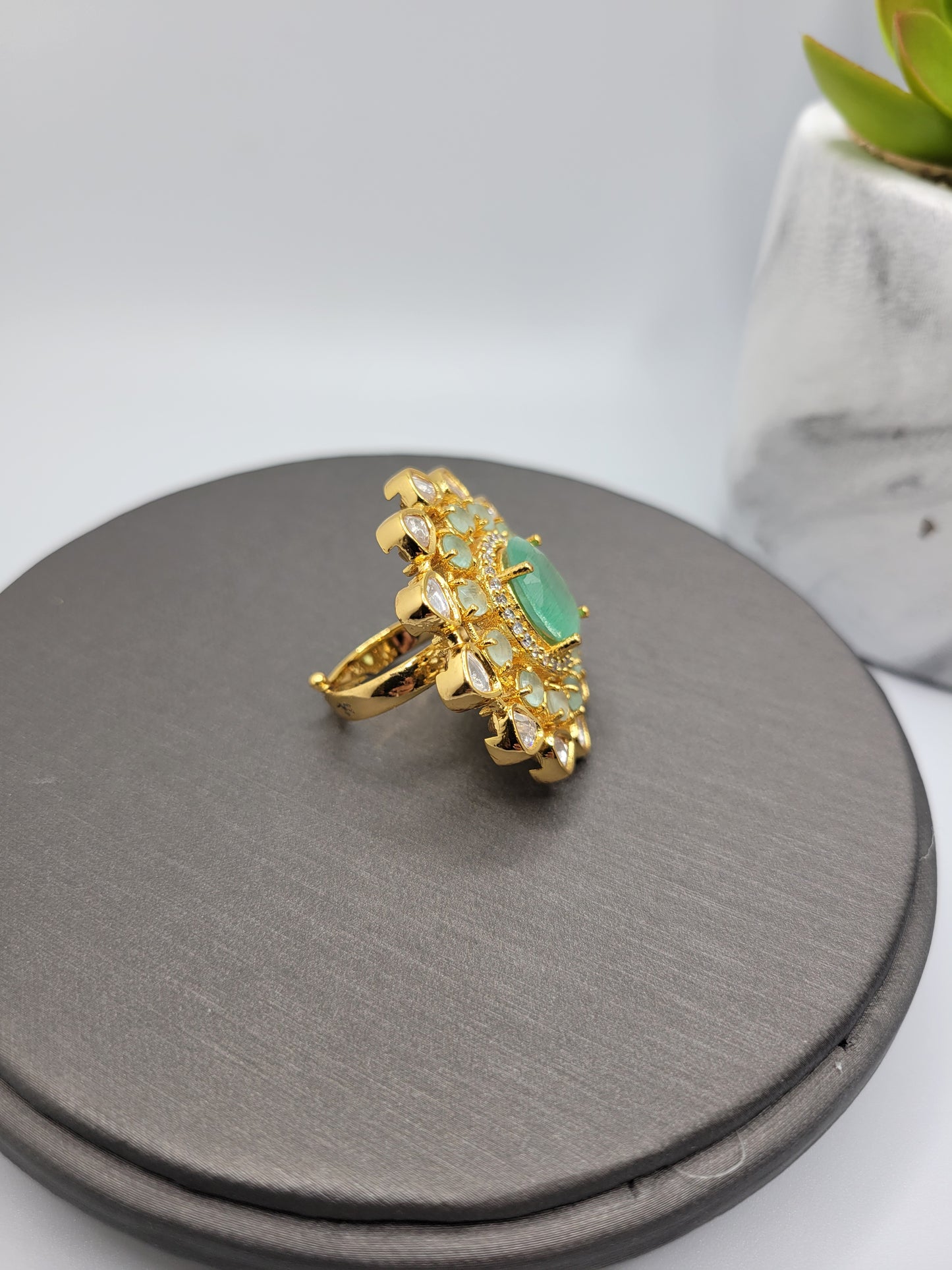 Kundan Mint Ring