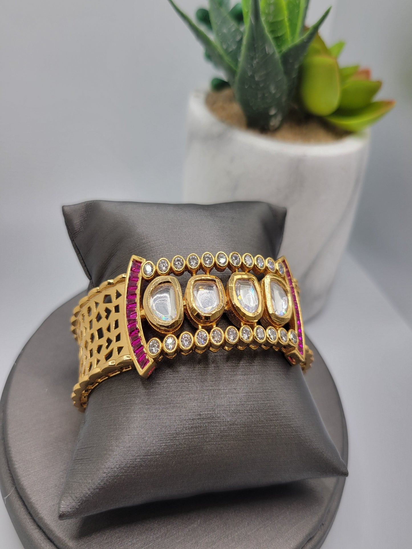 AD Kundan bracelet