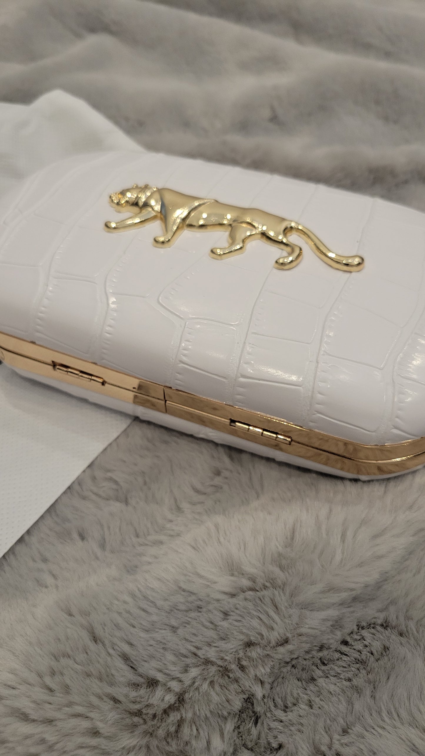 White clutch