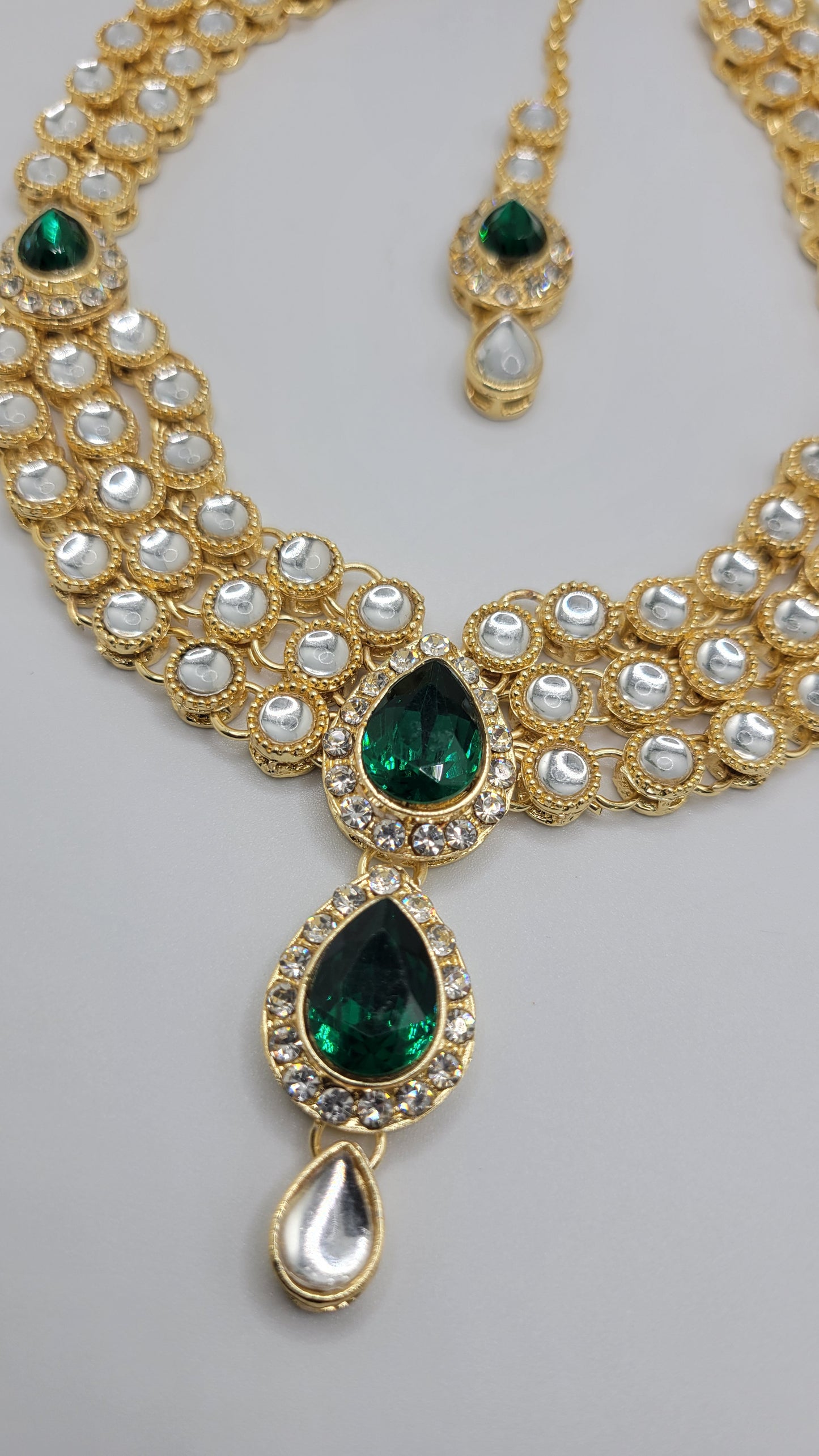 Green kundan set