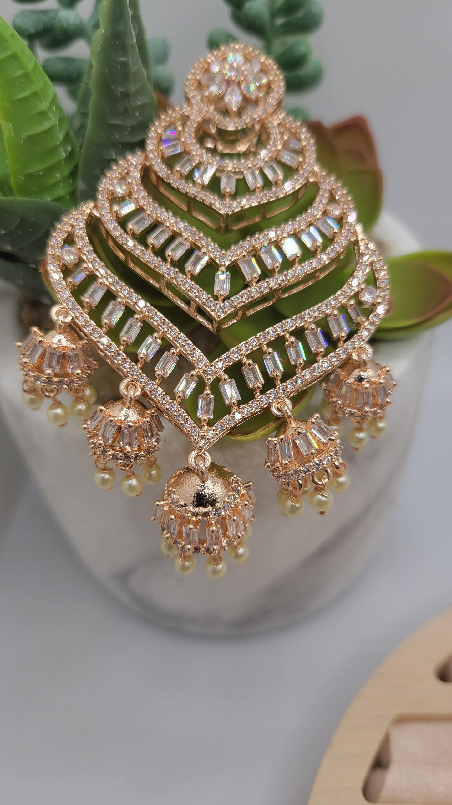 Chandelier earrings