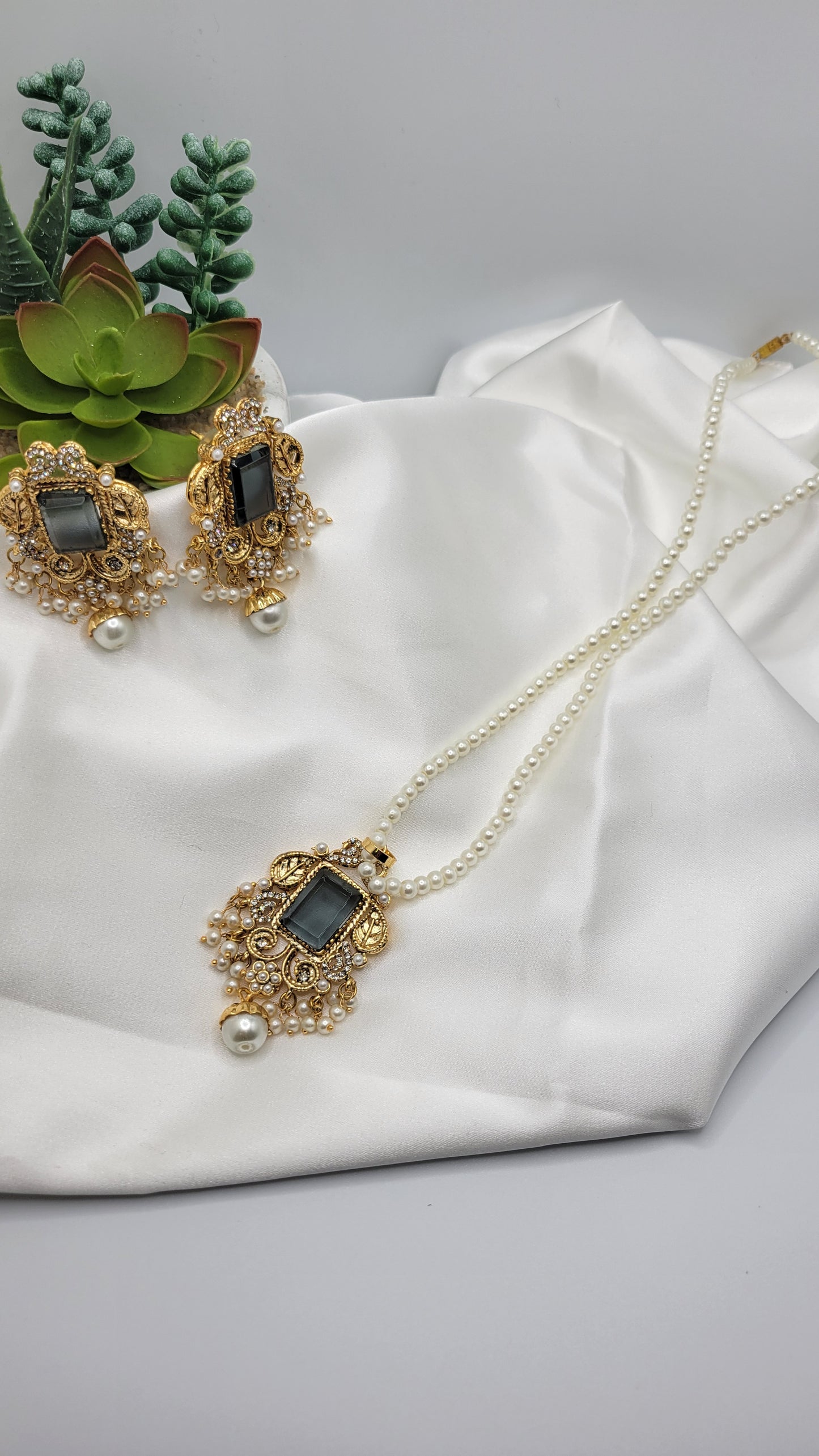 Pearl set