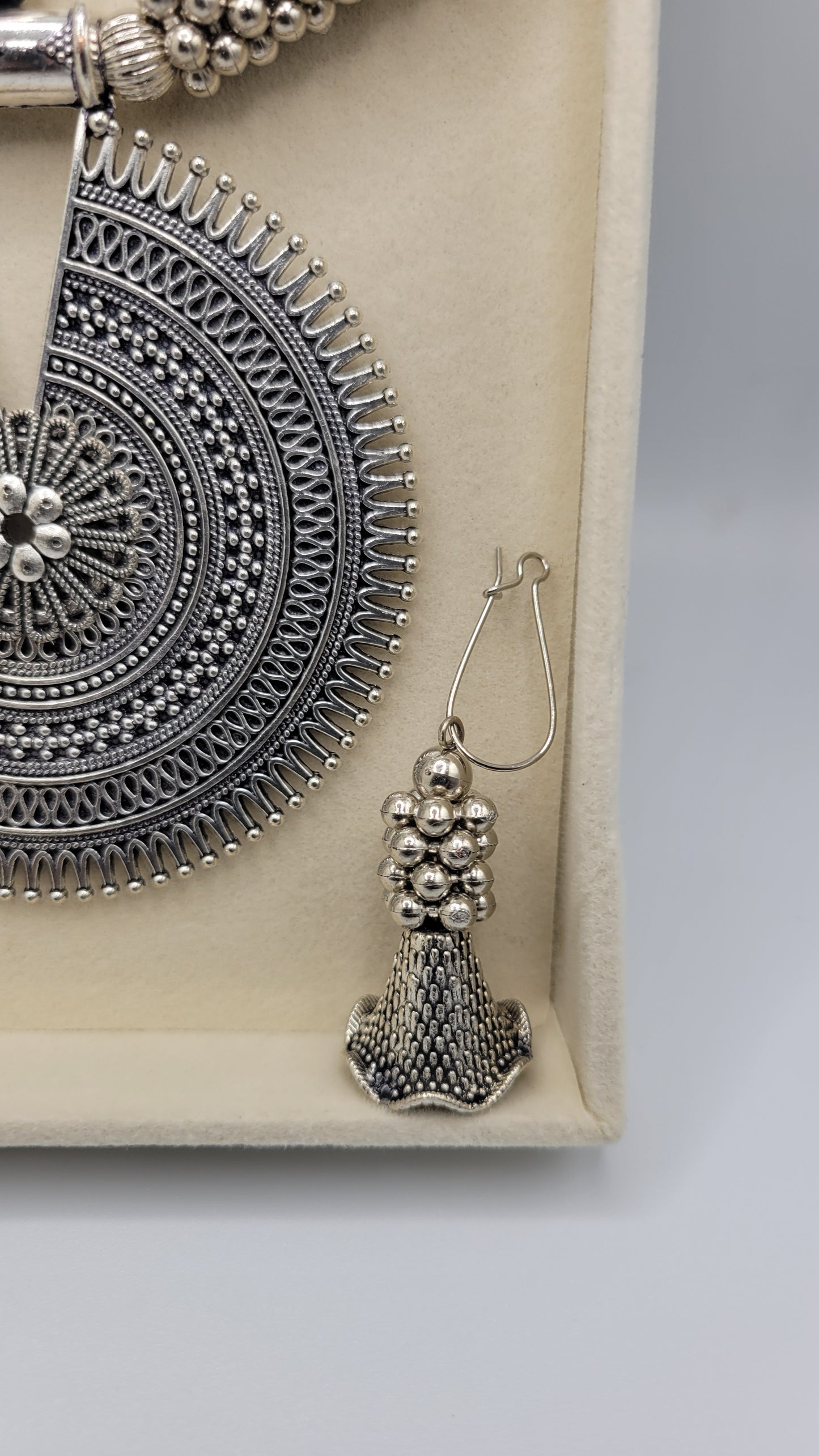 Silver hasli set
