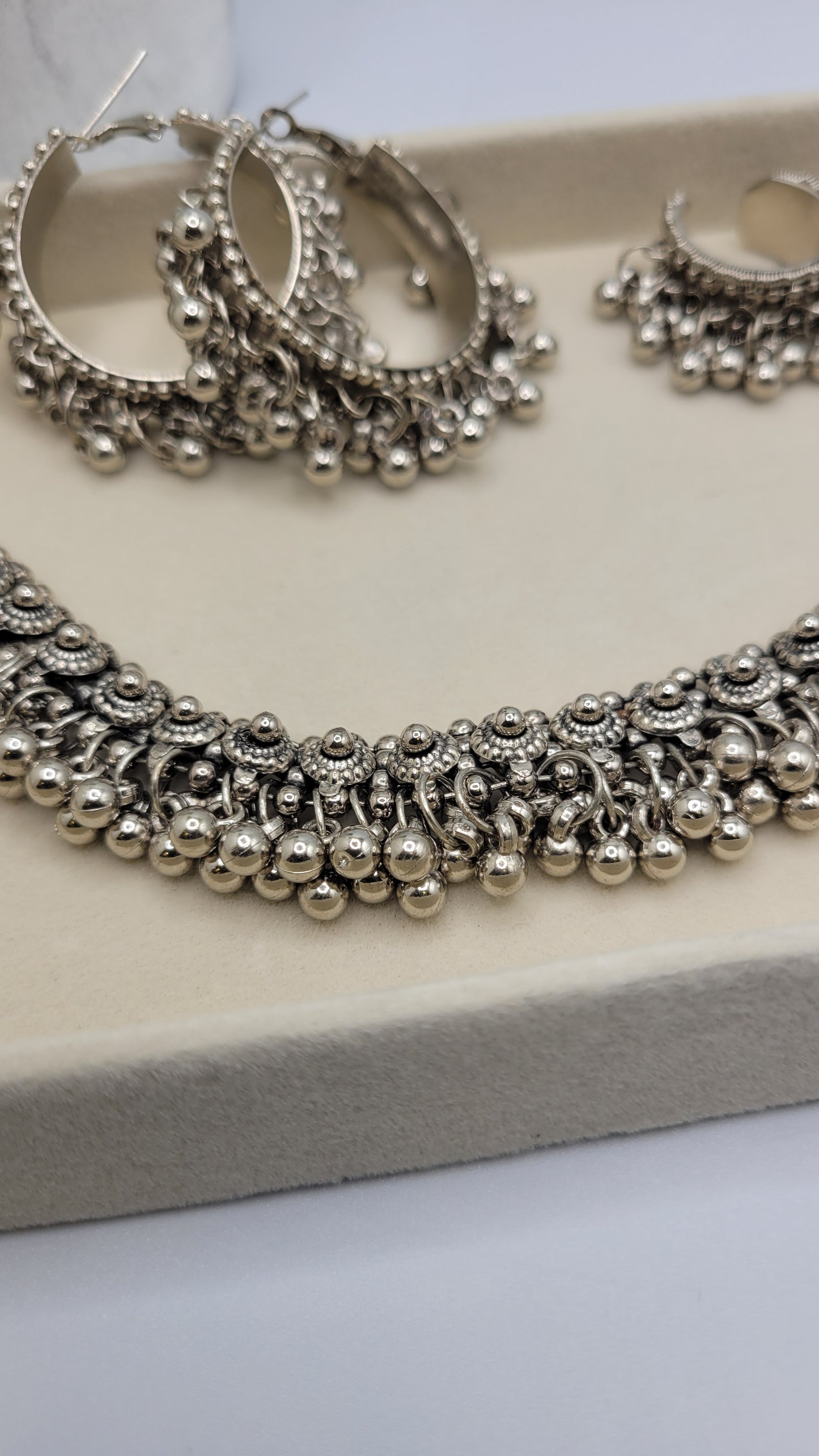 Oxidized set