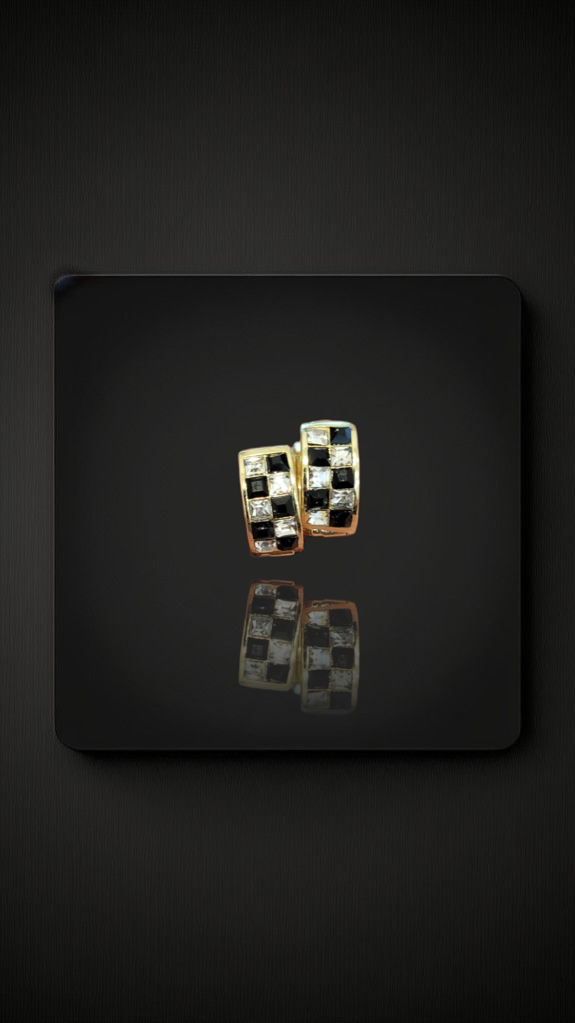 Plaid huggie earrings