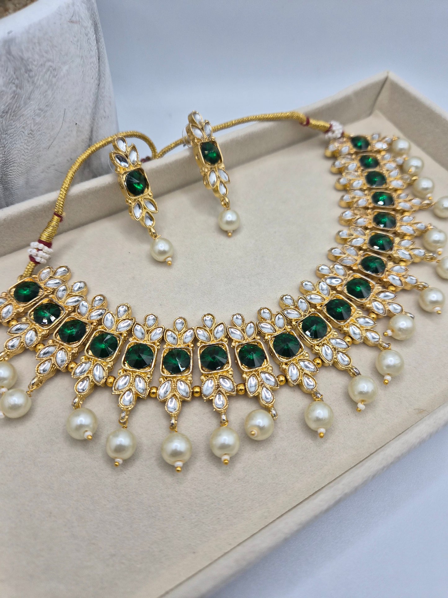 Pearl Kundan Set