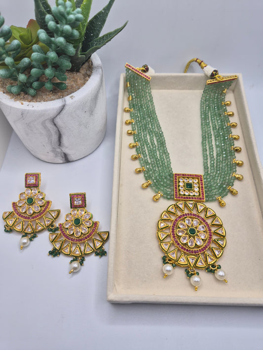 Kundan beaded set