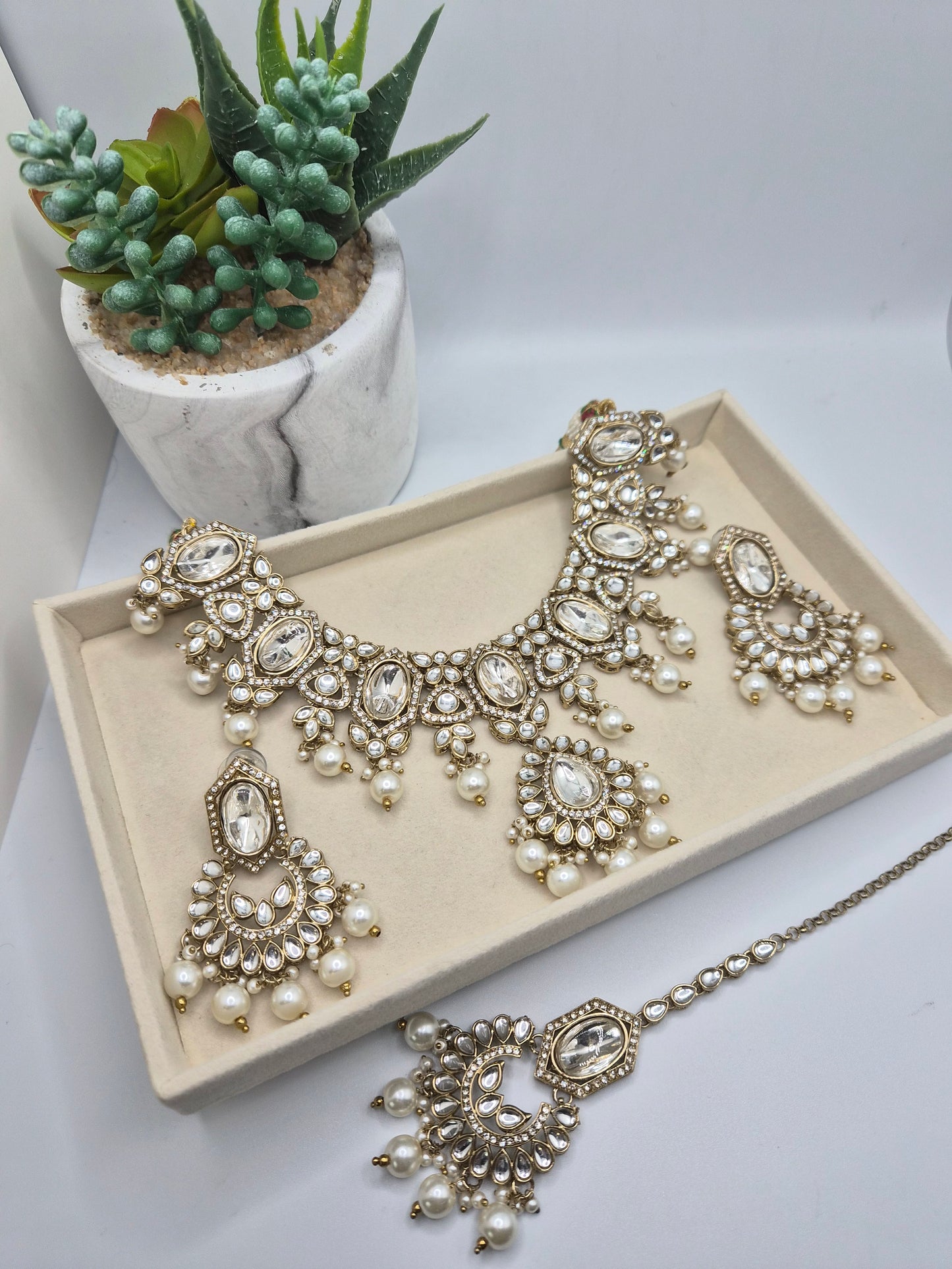 Victorian kundan and pearl
