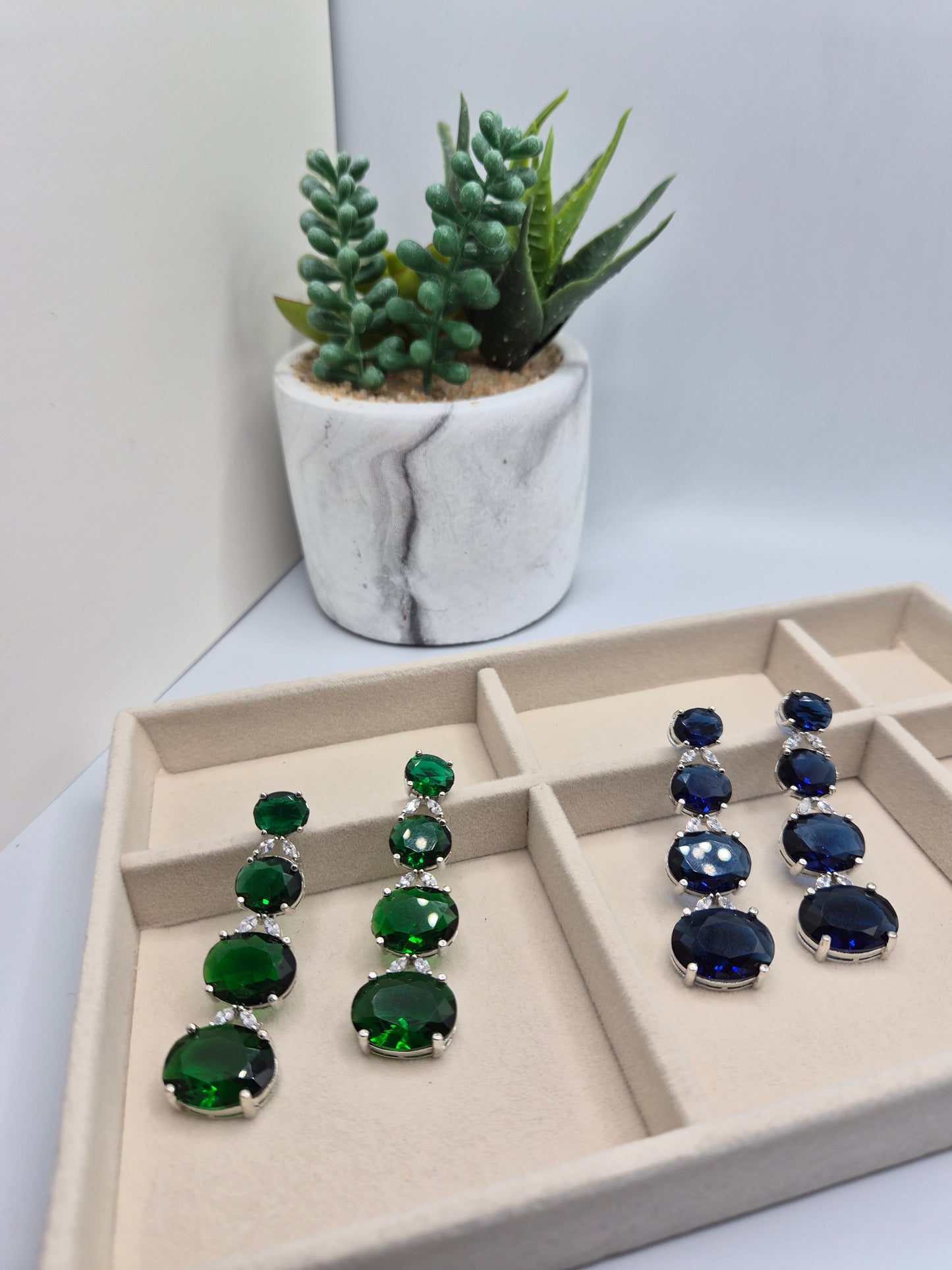 Dangle earrings