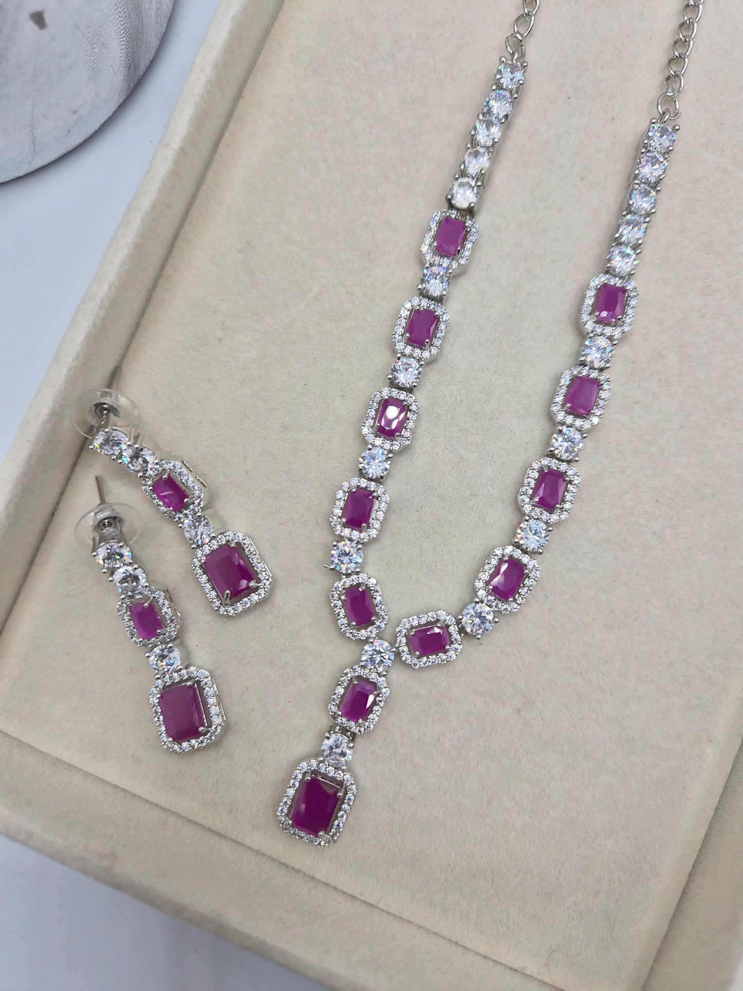 Rhodium AD necklace set