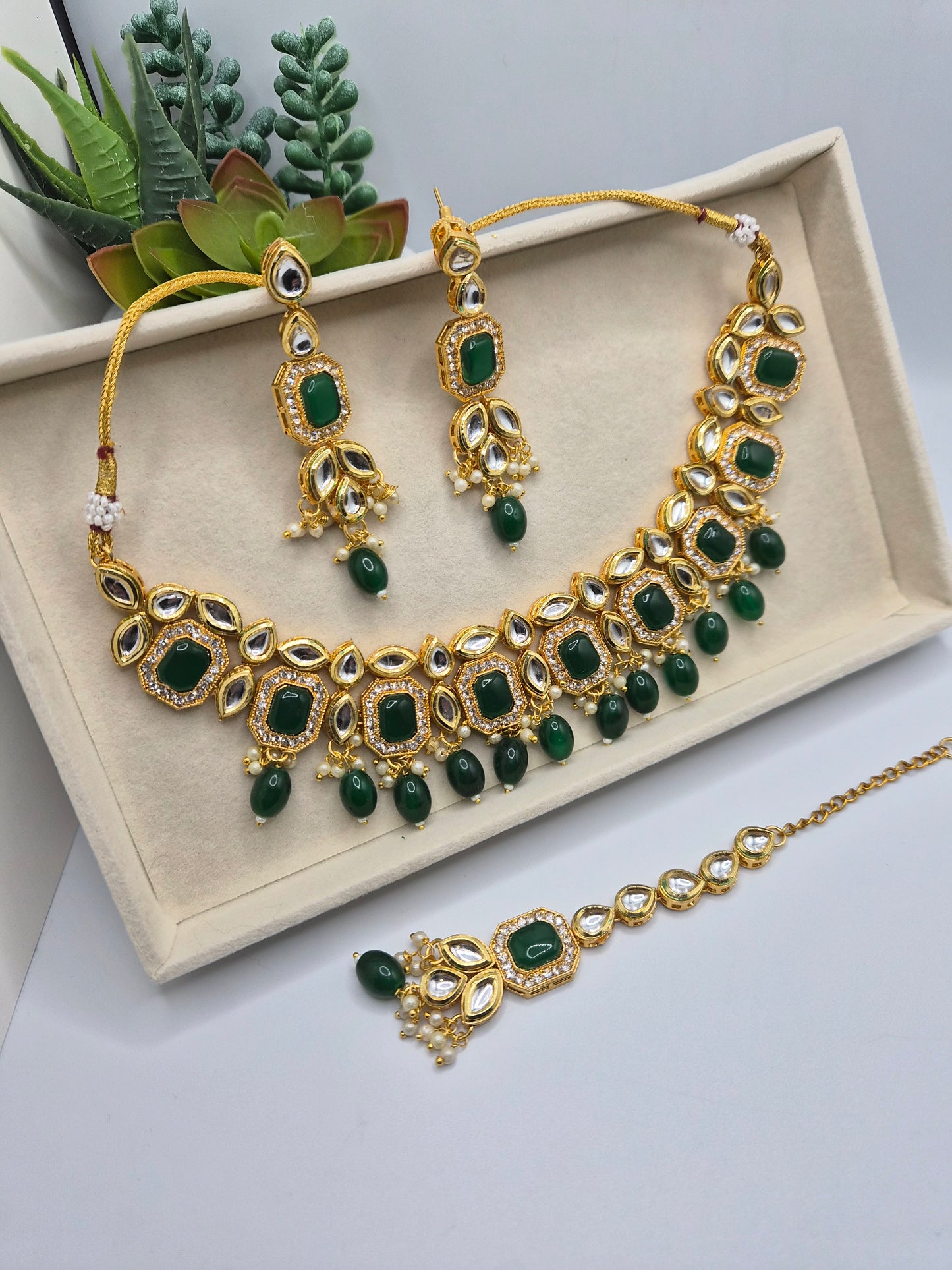 Kundan set