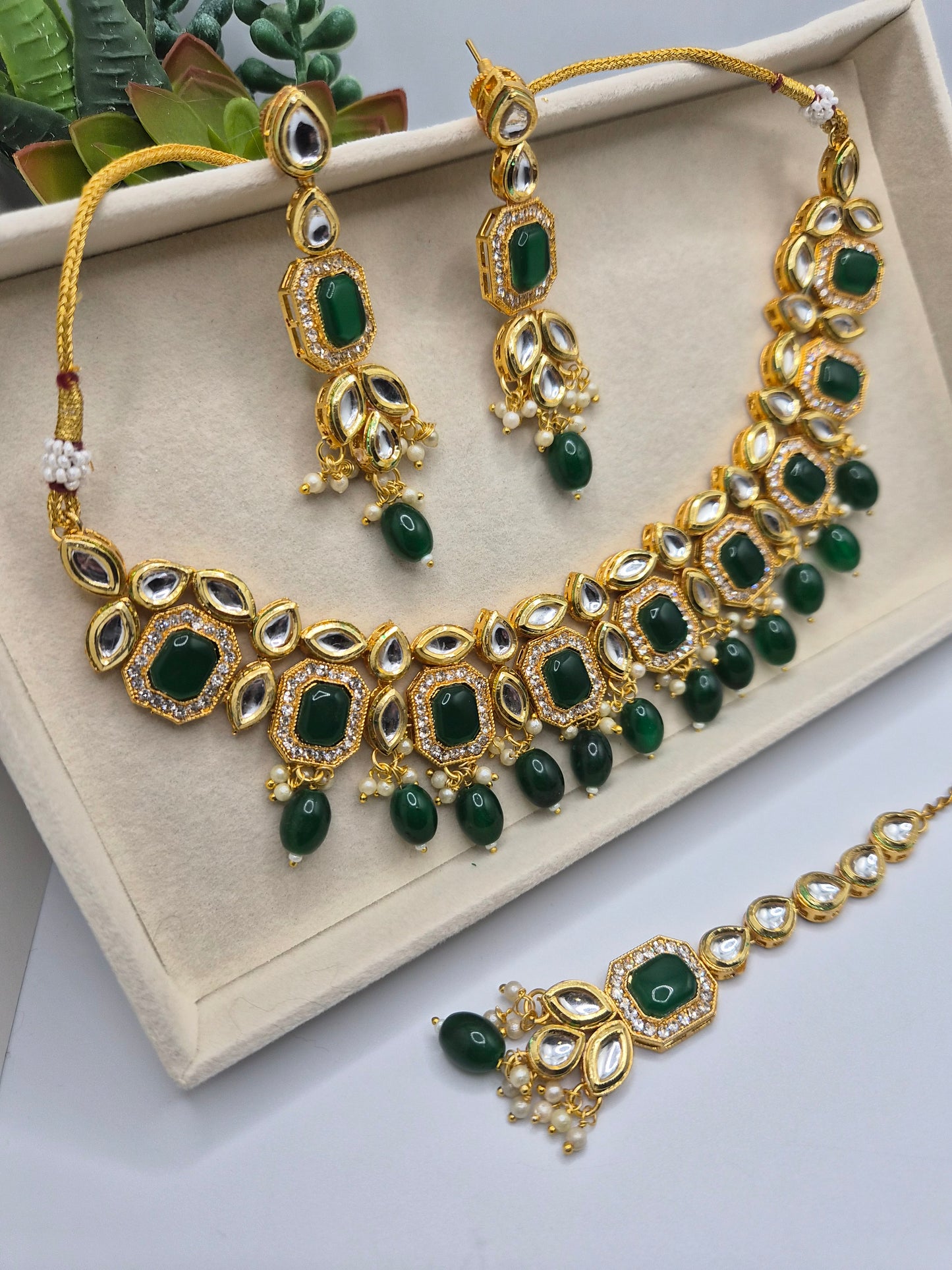 Kundan set