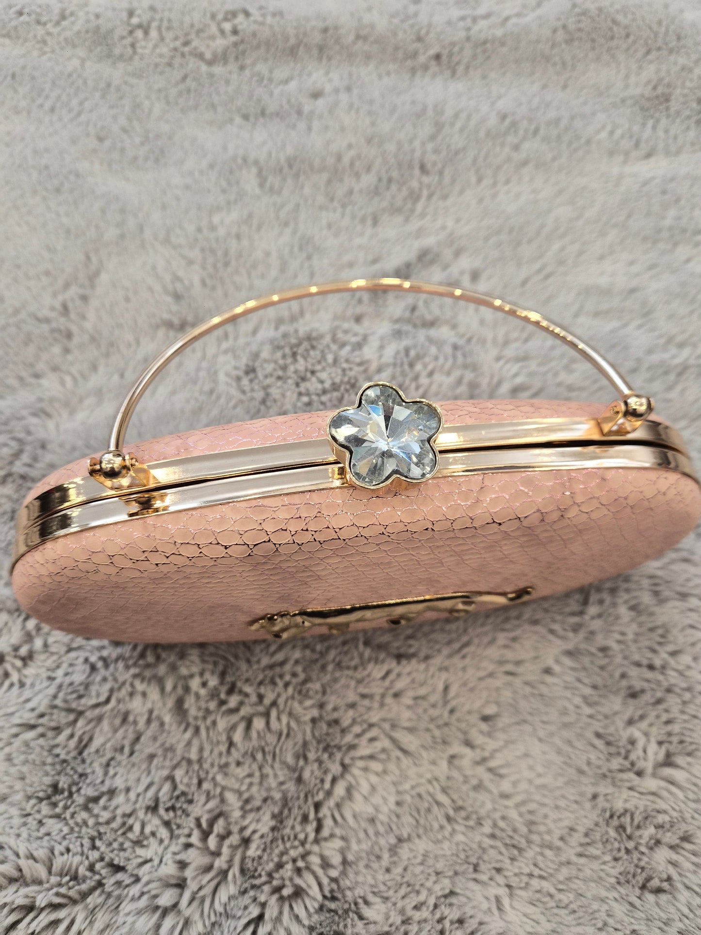 IP - Pink clutch