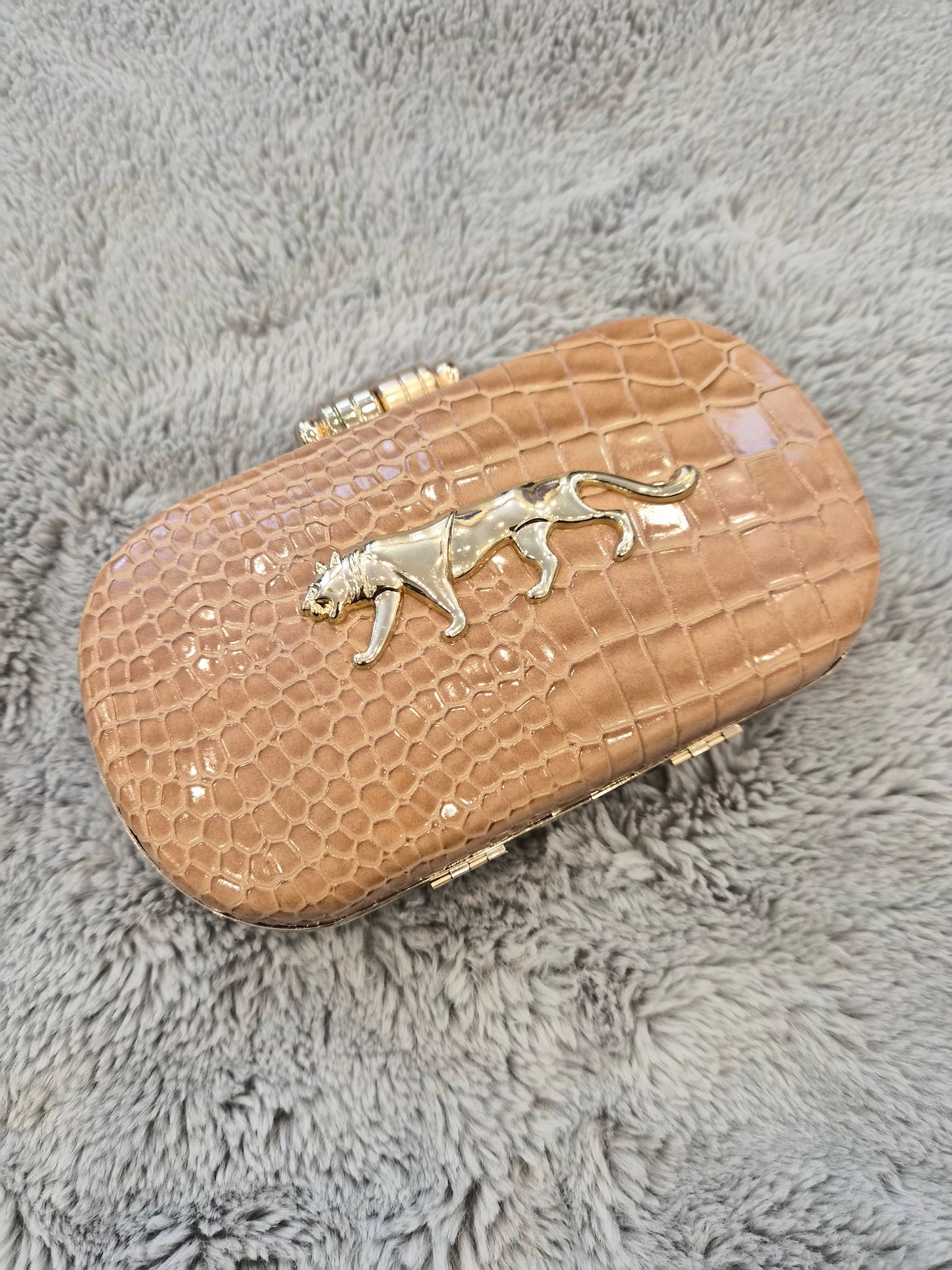 Caramel Clutch