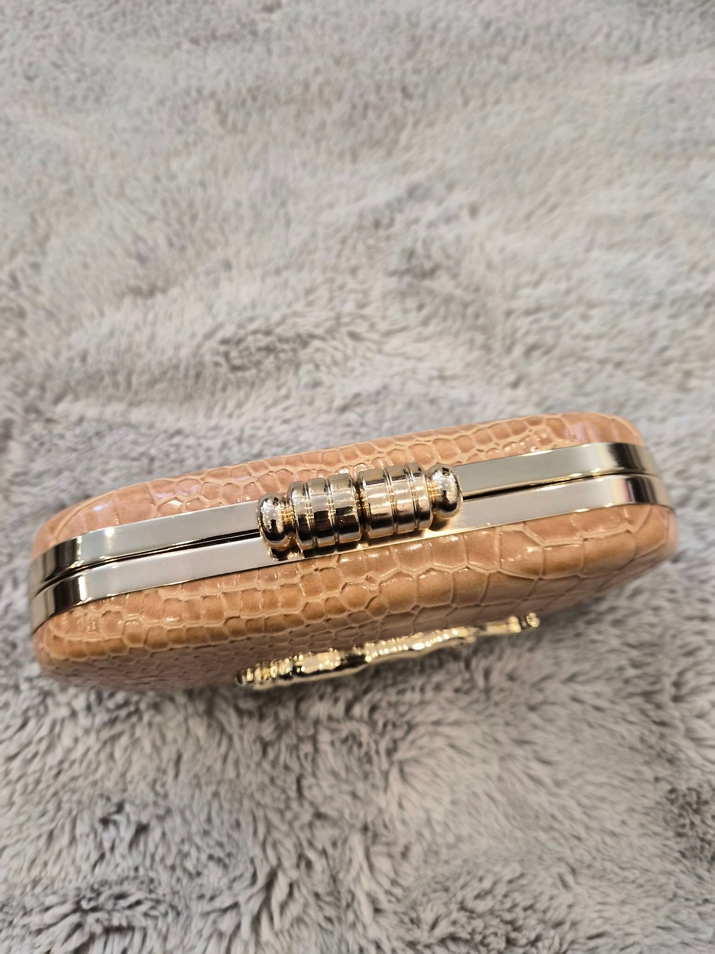 Caramel Clutch