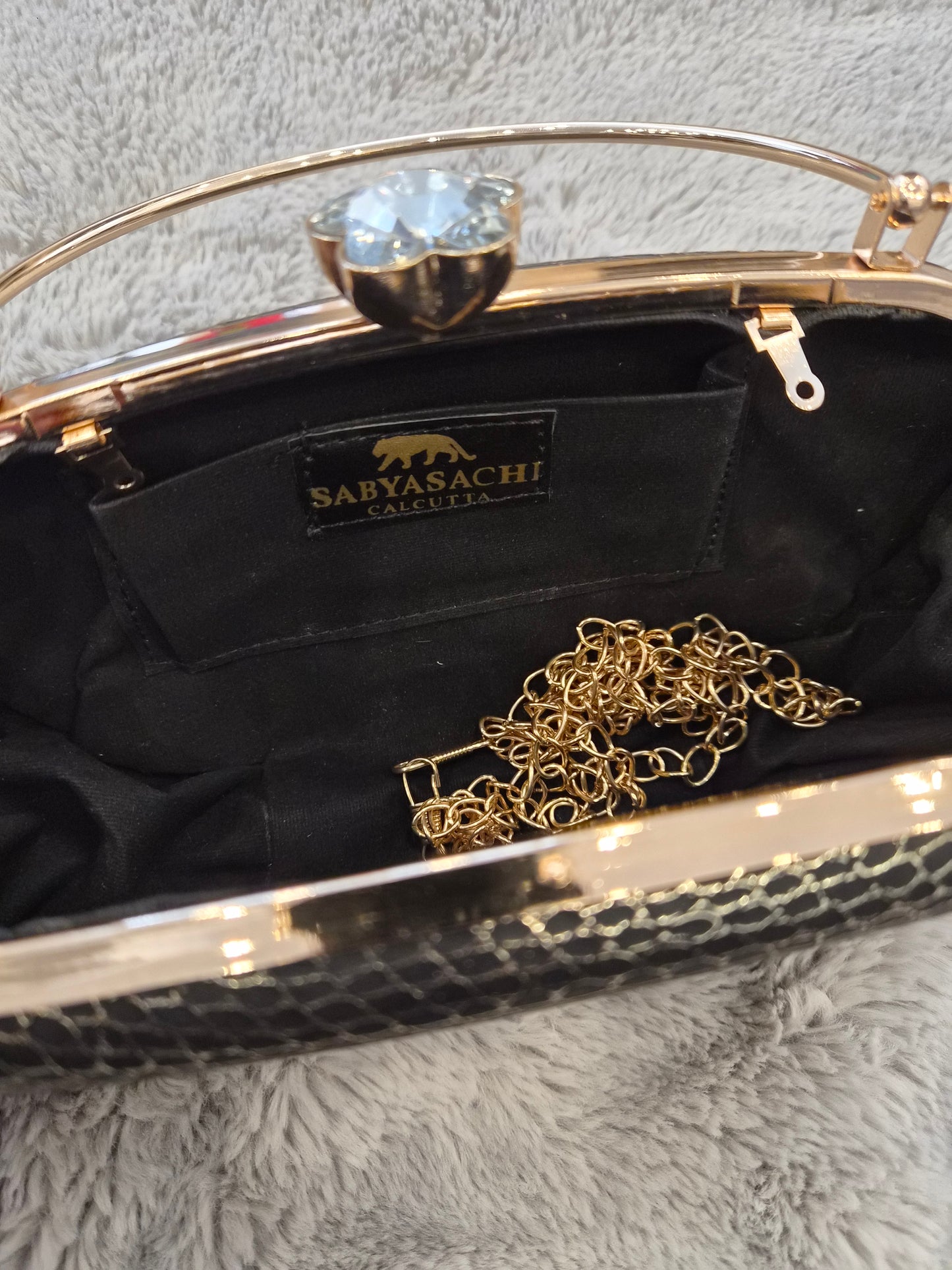 Black clutch