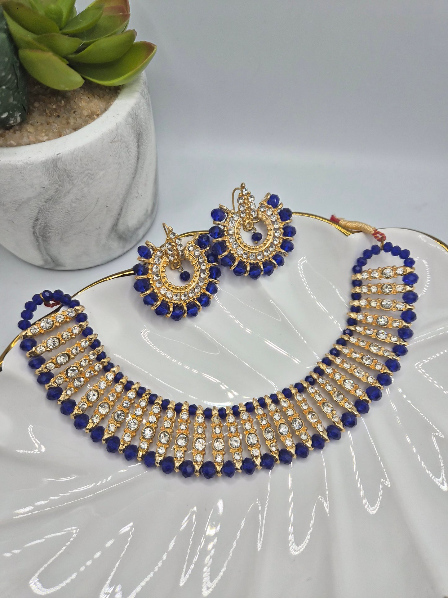 Blue choker
