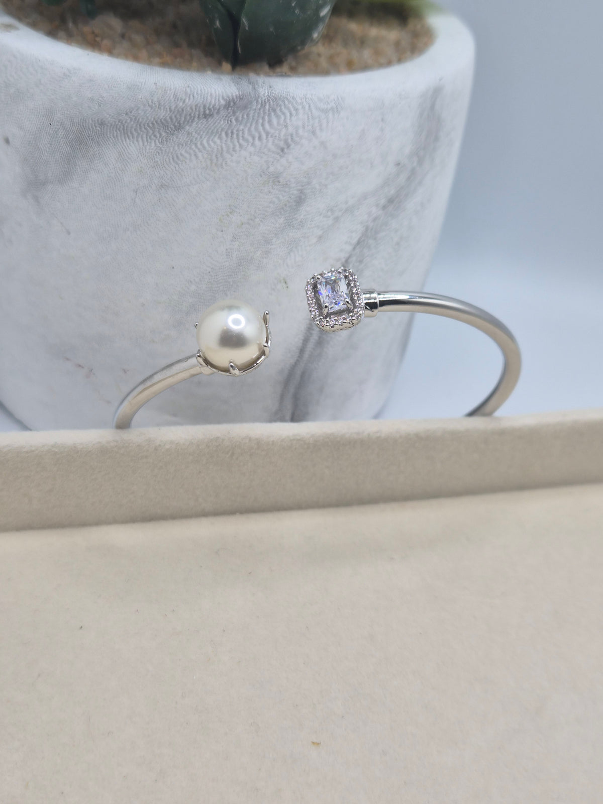 AD pearl bangle