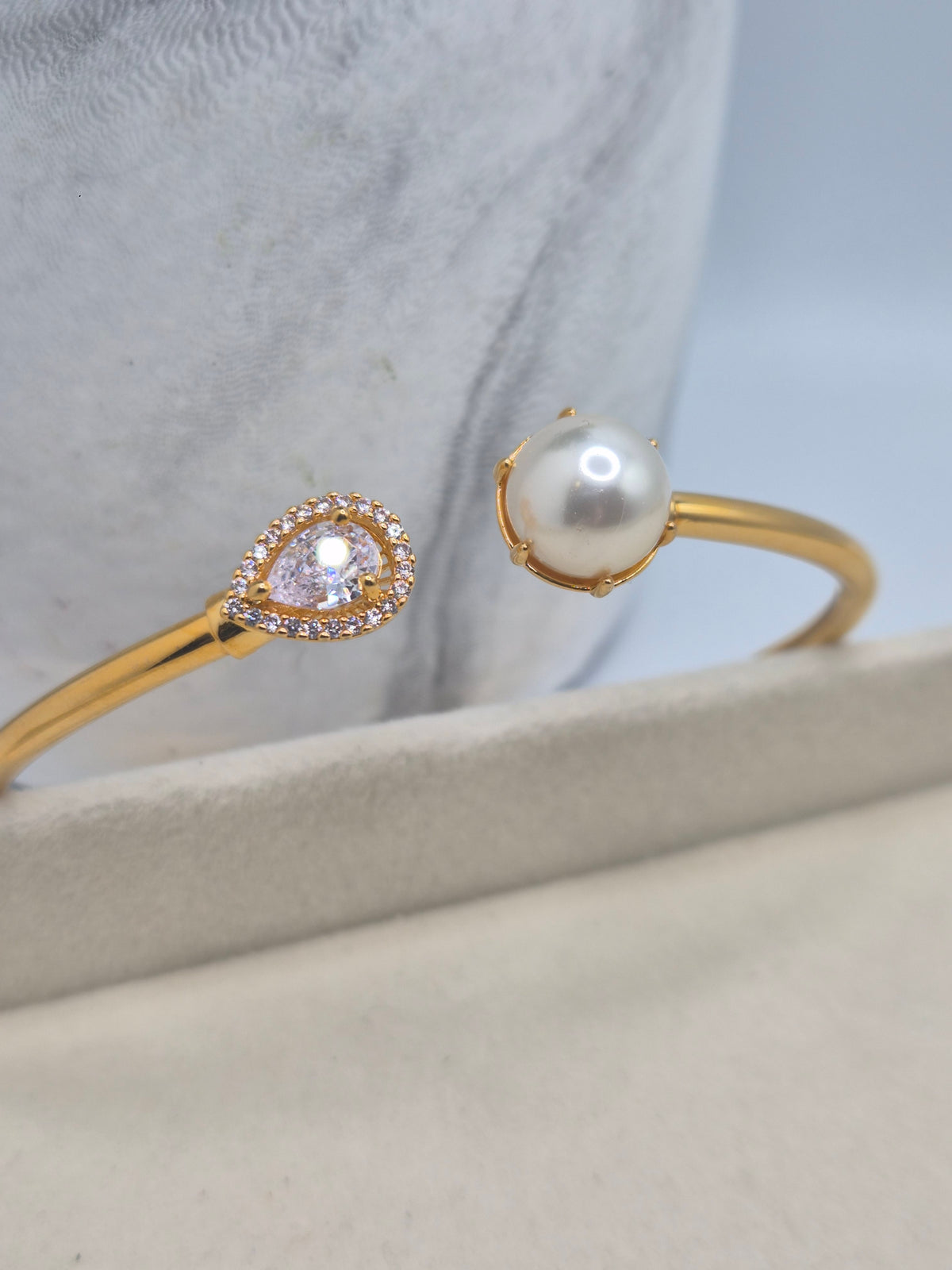AD pearl bangle