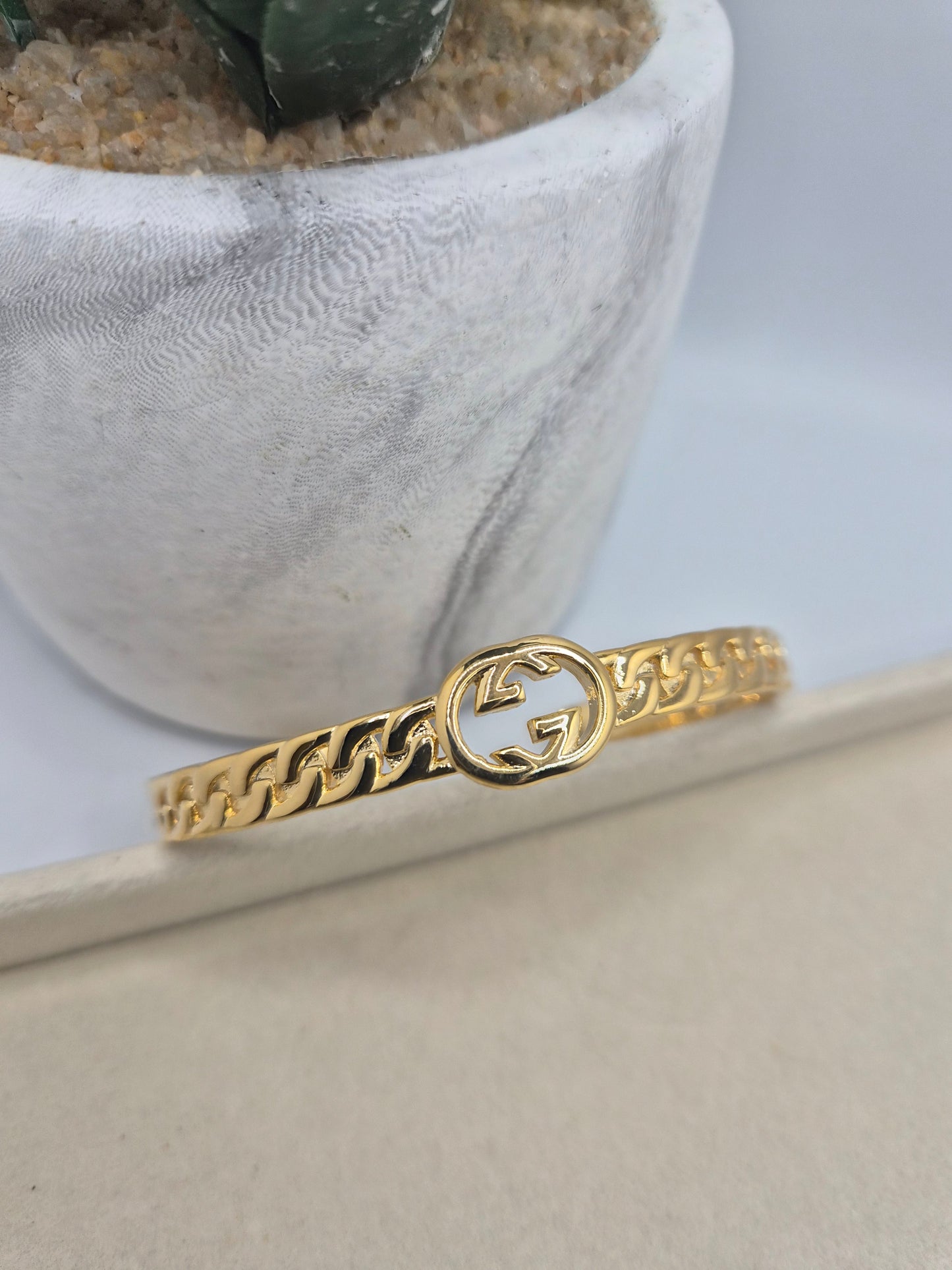 Gold bangle