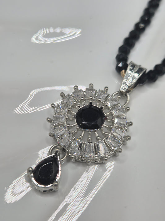 Black bead set