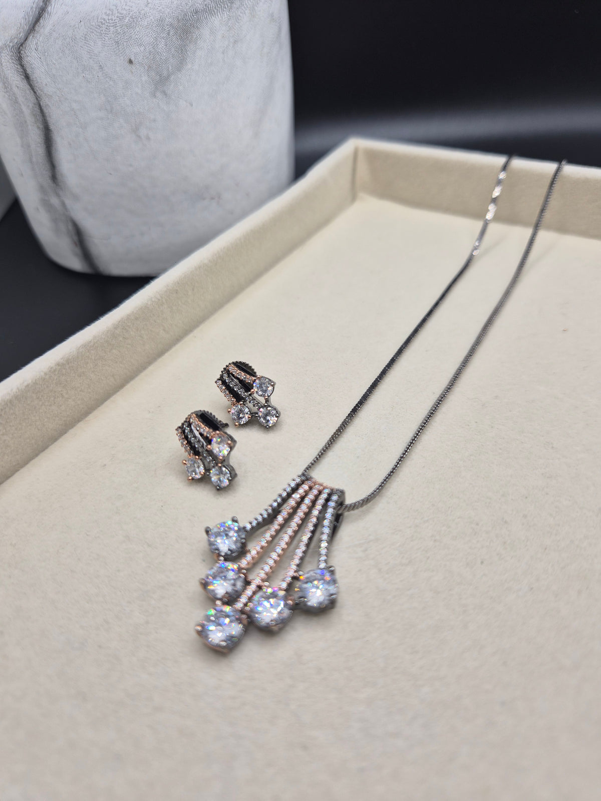 AD Pendant set